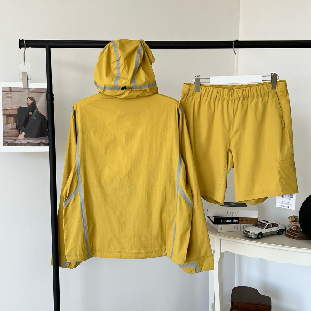 Unisex Lightweight Waterproof Reflective Yellow Outdoor Jacket Quick-Drying