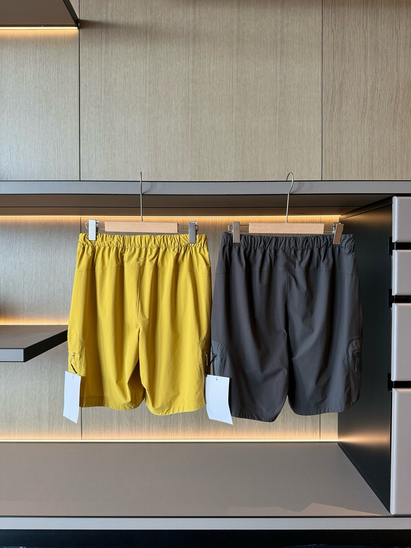 Unisex Lightweight Quick-Dry Polyester Nylon Casual Shorts For Men & Women