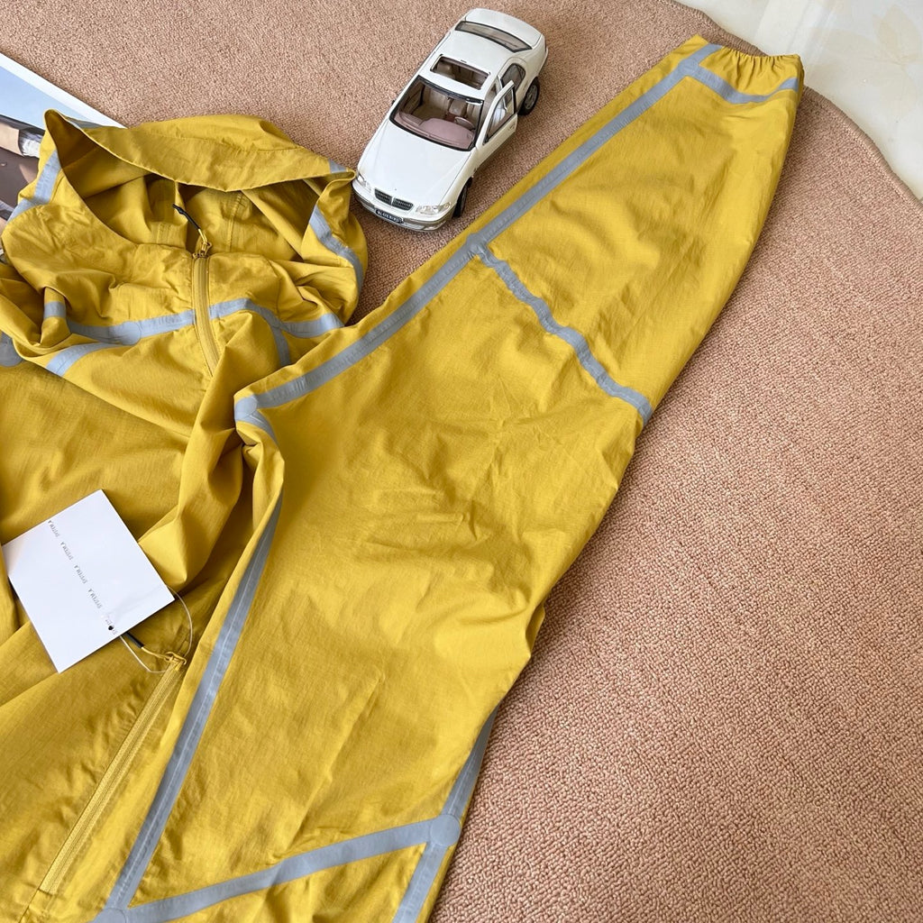 Unisex Lightweight Waterproof Reflective Yellow Outdoor Jacket Quick-Drying