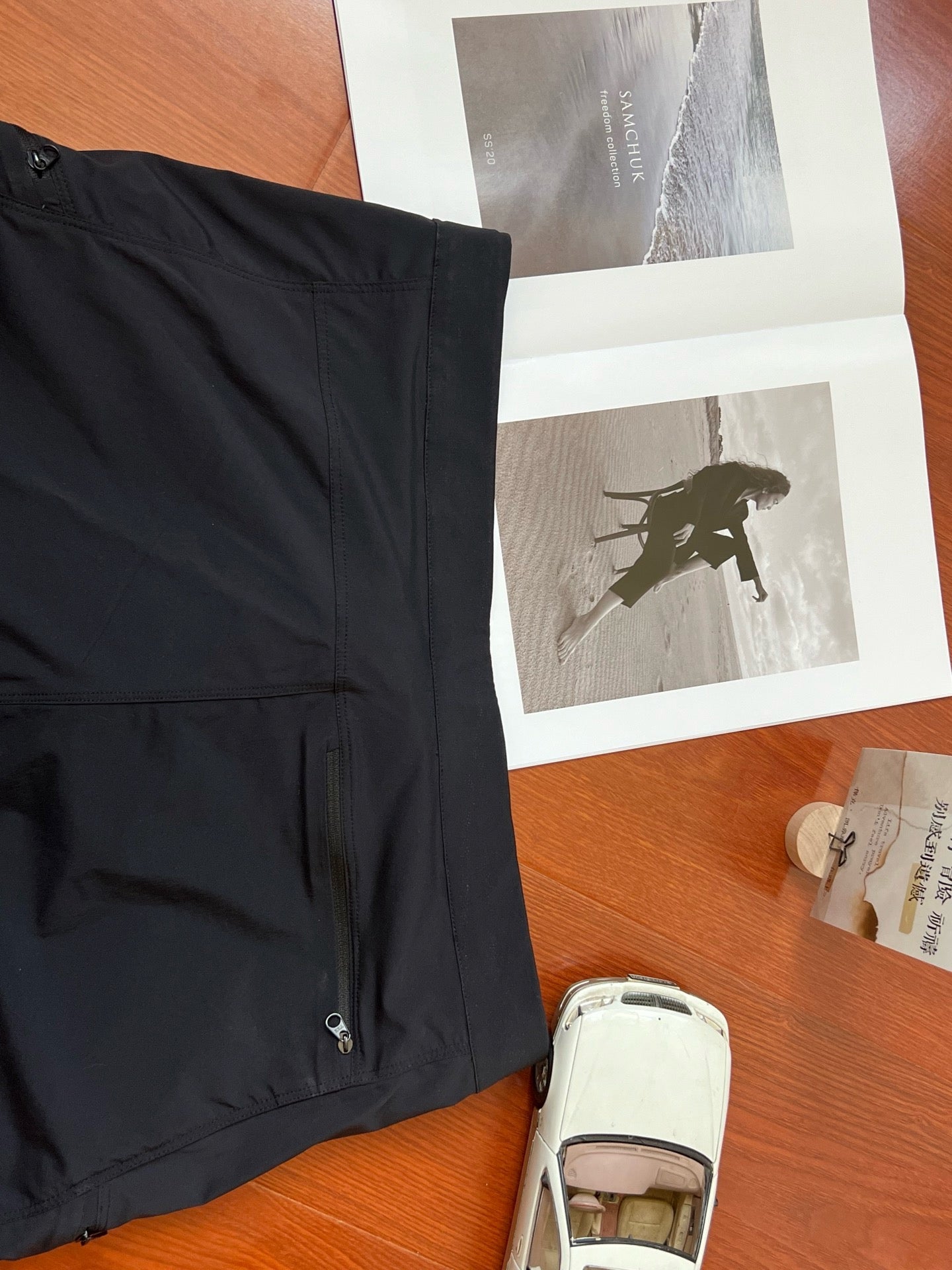 Unisex Quick-Dry Outdoor Hiking Shorts Lightweight Breathable Grey Black