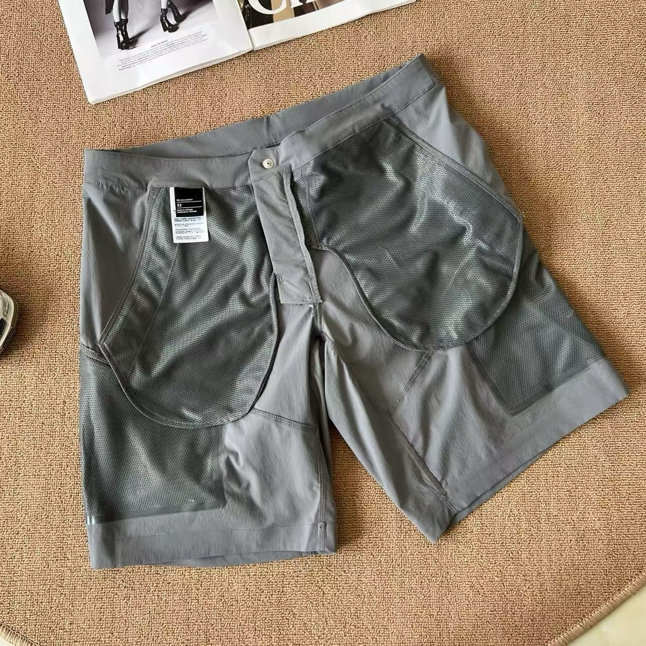 Unisex Quick-Dry Outdoor Hiking Shorts Lightweight Breathable Grey Black