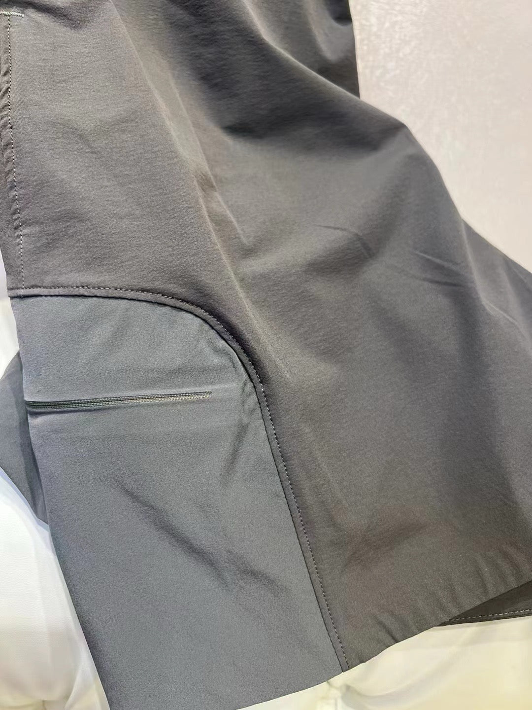 Unisex Lightweight Quick-Dry Polyester Nylon Casual Shorts For Men & Women