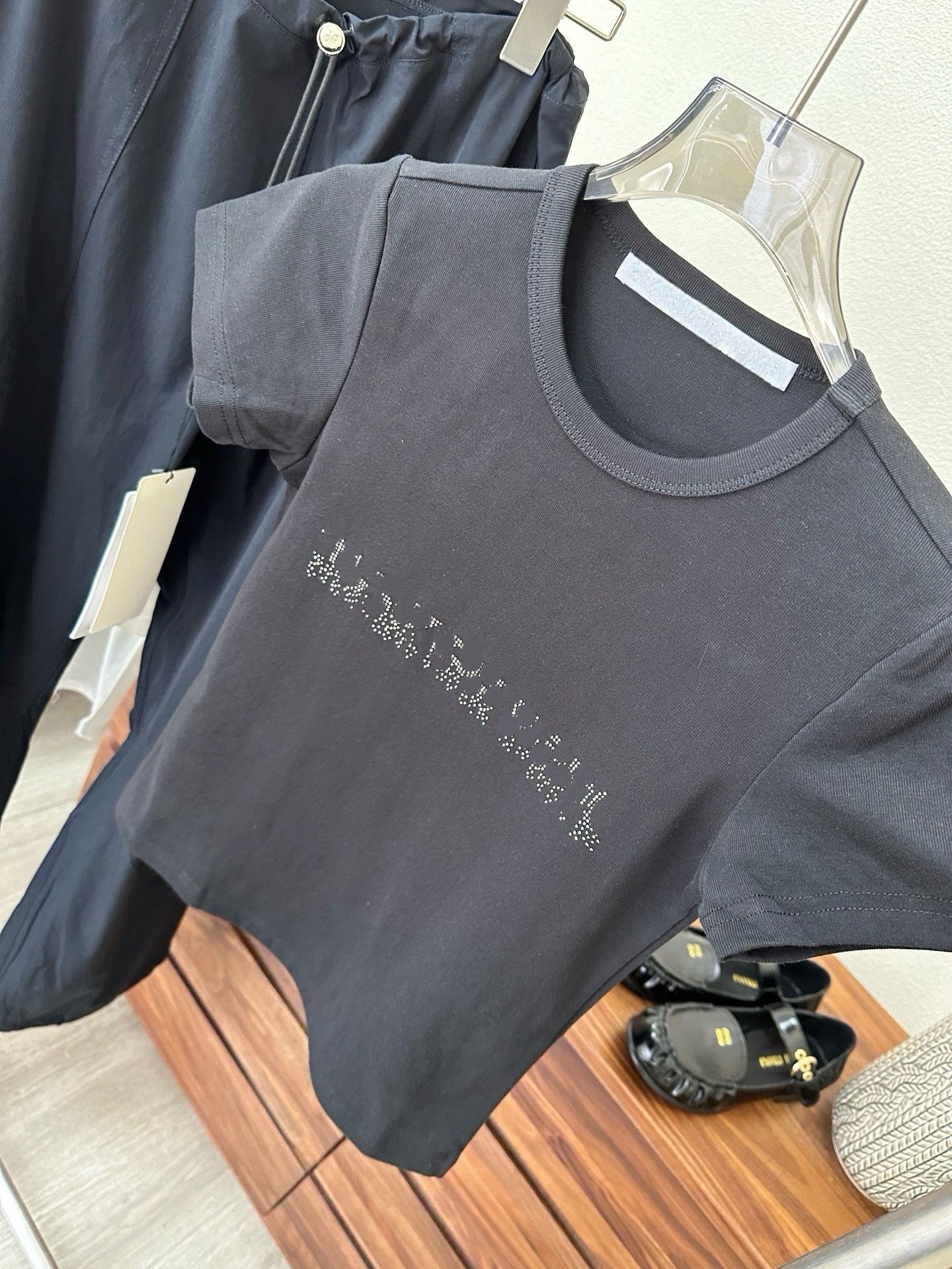 Women's Sparkle Rhinestone Short Sleeve Slim Fit Cotton Blend T-Shirt
