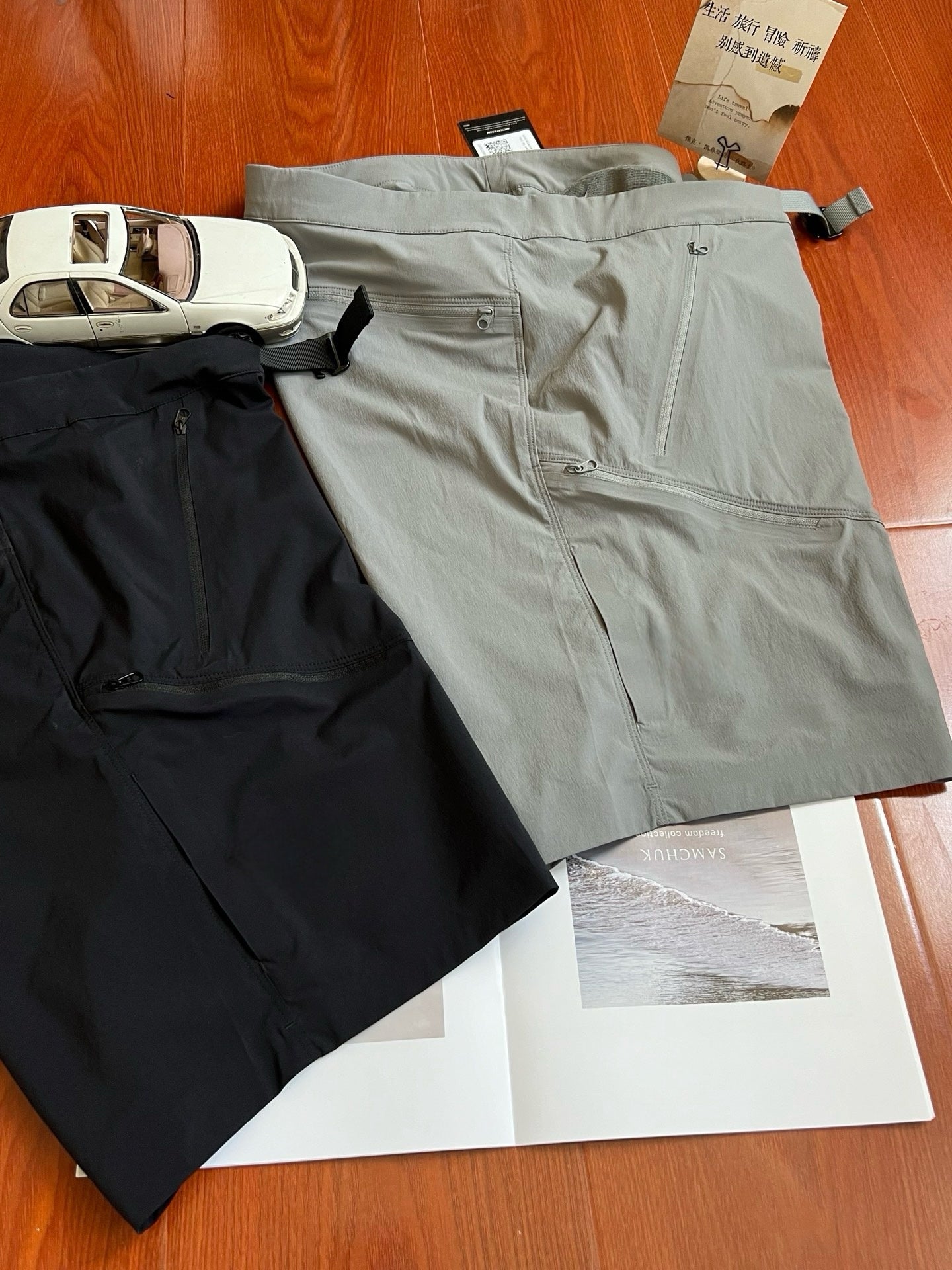 Unisex Quick-Dry Outdoor Hiking Shorts Lightweight Breathable Grey Black