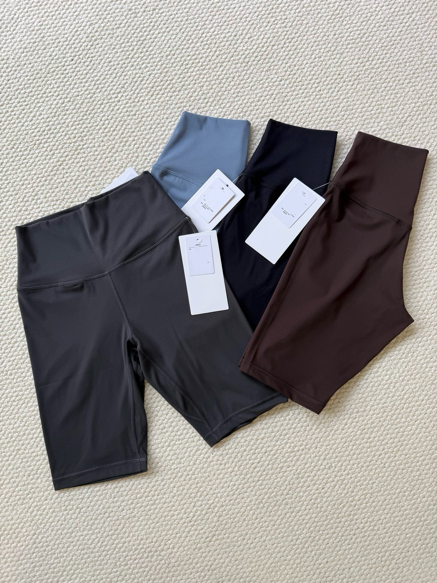 Women's Wunder Train High-Waist 8" Sculpting Luon Bike Shorts