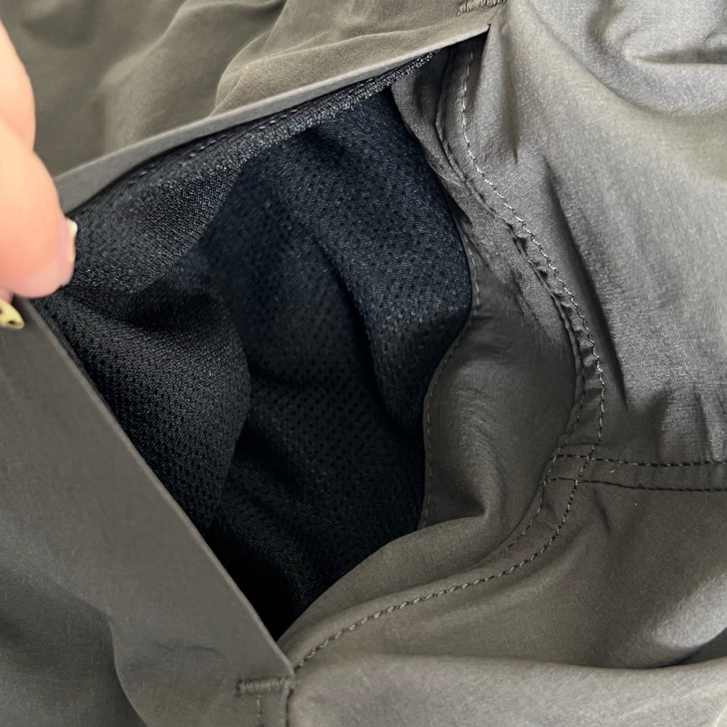 Unisex Lightweight Quick-Dry Polyester Nylon Casual Shorts For Men & Women
