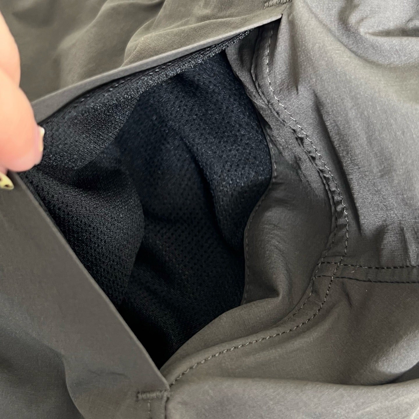 Unisex Lightweight Quick-Dry Polyester Nylon Casual Shorts For Men & Women