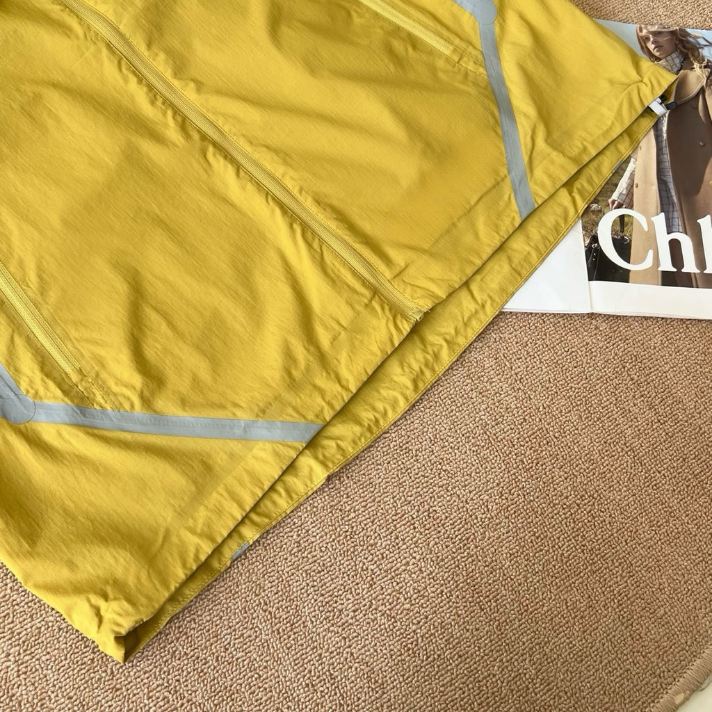 Unisex Lightweight Waterproof Reflective Yellow Outdoor Jacket Quick-Drying