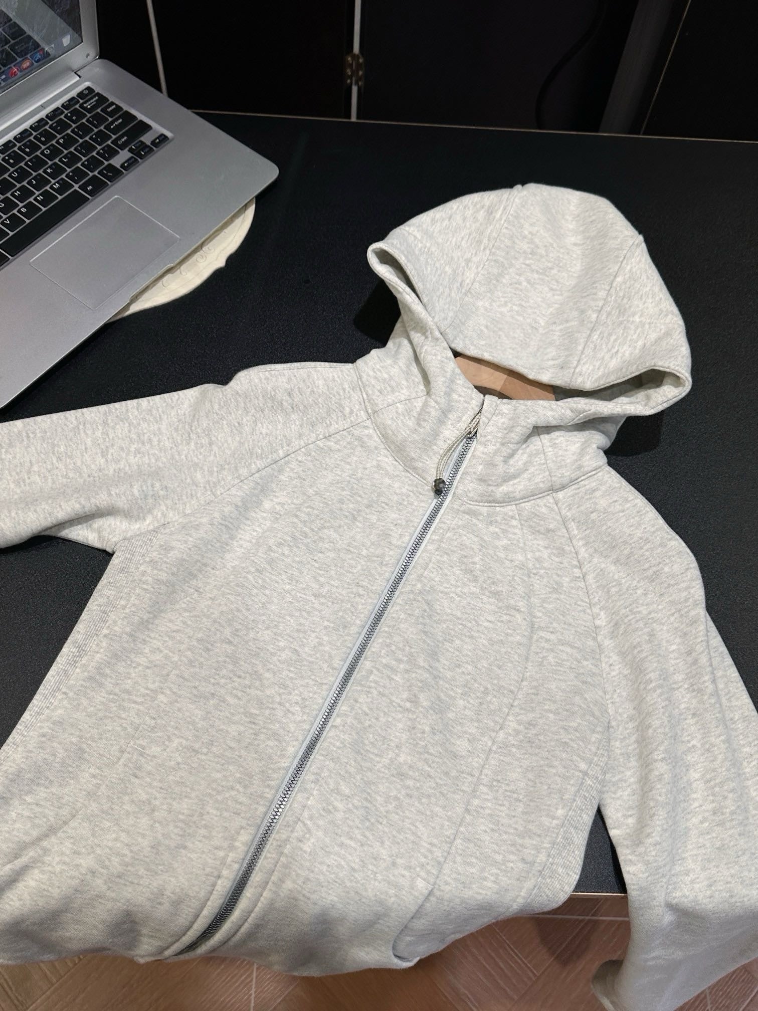 Women’s Slim Fit Thermal Fleece Hoodie 3D Ergonomic Jacket with Side Ribbed Panels Snatched Waist Workout Top for Gym, Yoga & Commute