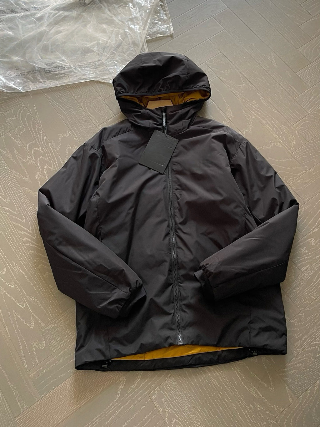 Winter Men's Lightweight Cotton Jacket Water-Resistant Hooded Design Windproof Warm Cotton Coat Fashion Trendy Men's Outerwear Lightweight Thermal  Cotton-Padded