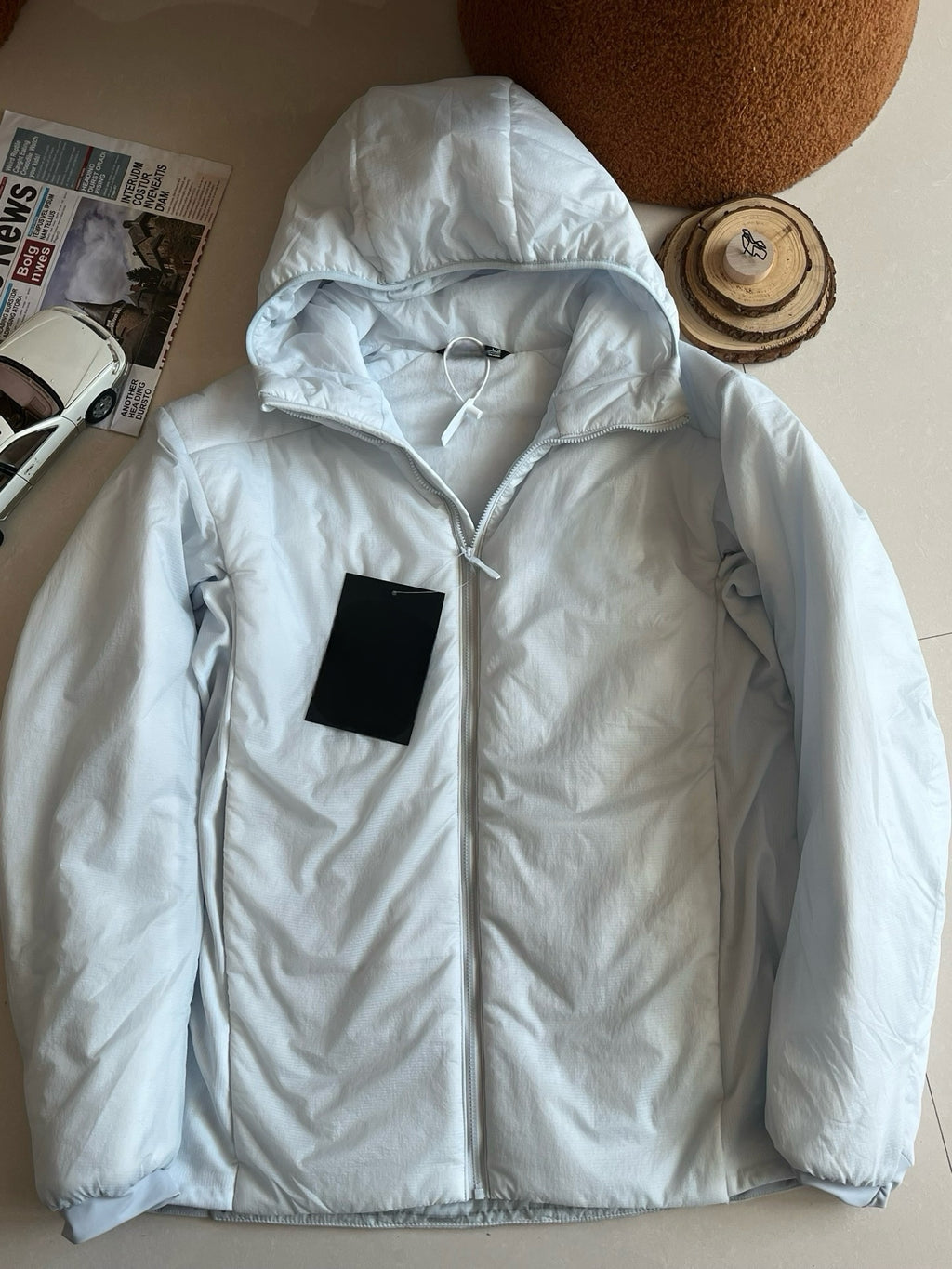 Winter Men's Lightweight Cotton Jacket Water-Resistant Hooded Design Windproof Warm Cotton Coat Fashion Trendy Men's Outerwear Lightweight Thermal  Cotton-Padded