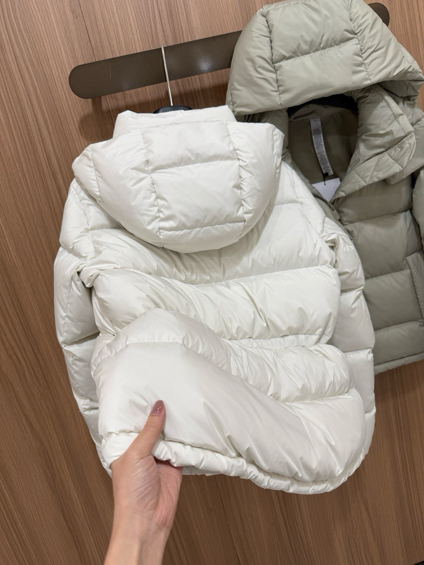 Wunder 5-Cell Women's Puffer Jacket 95% Premium White Goose Down Waist-Cinching Slimming Bread Jacket  Ultra-Warm Winter Coat 2025