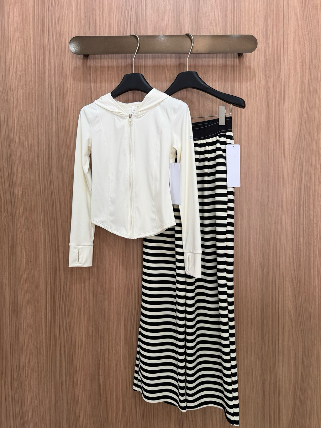 Yogo Effortless Chic Style Striped Wide-Leg Pants Draped Straight Knitted Slimming Versatile Elastic Waistband Casual Wide-Leg Pants