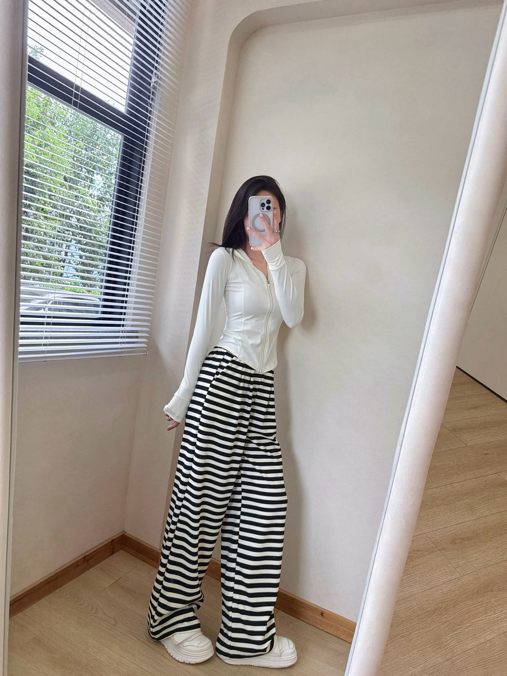 Yogo Effortless Chic Style Striped Wide-Leg Pants Draped Straight Knitted Slimming Versatile Elastic Waistband Casual Wide-Leg Pants