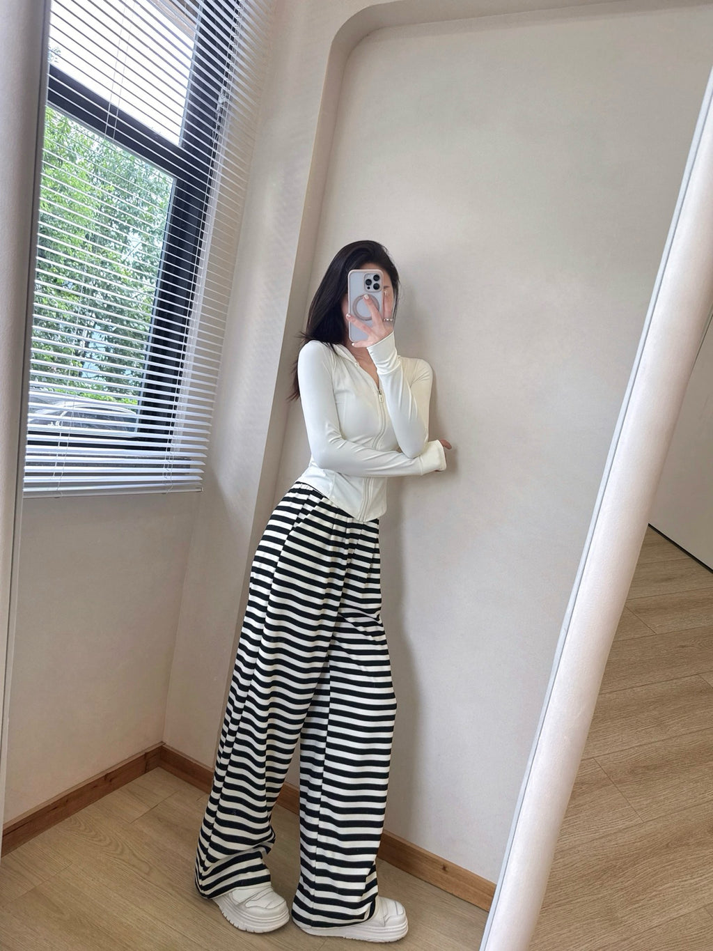 Yogo Effortless Chic Style Striped Wide-Leg Pants Draped Straight Knitted Slimming Versatile Elastic Waistband Casual Wide-Leg Pants