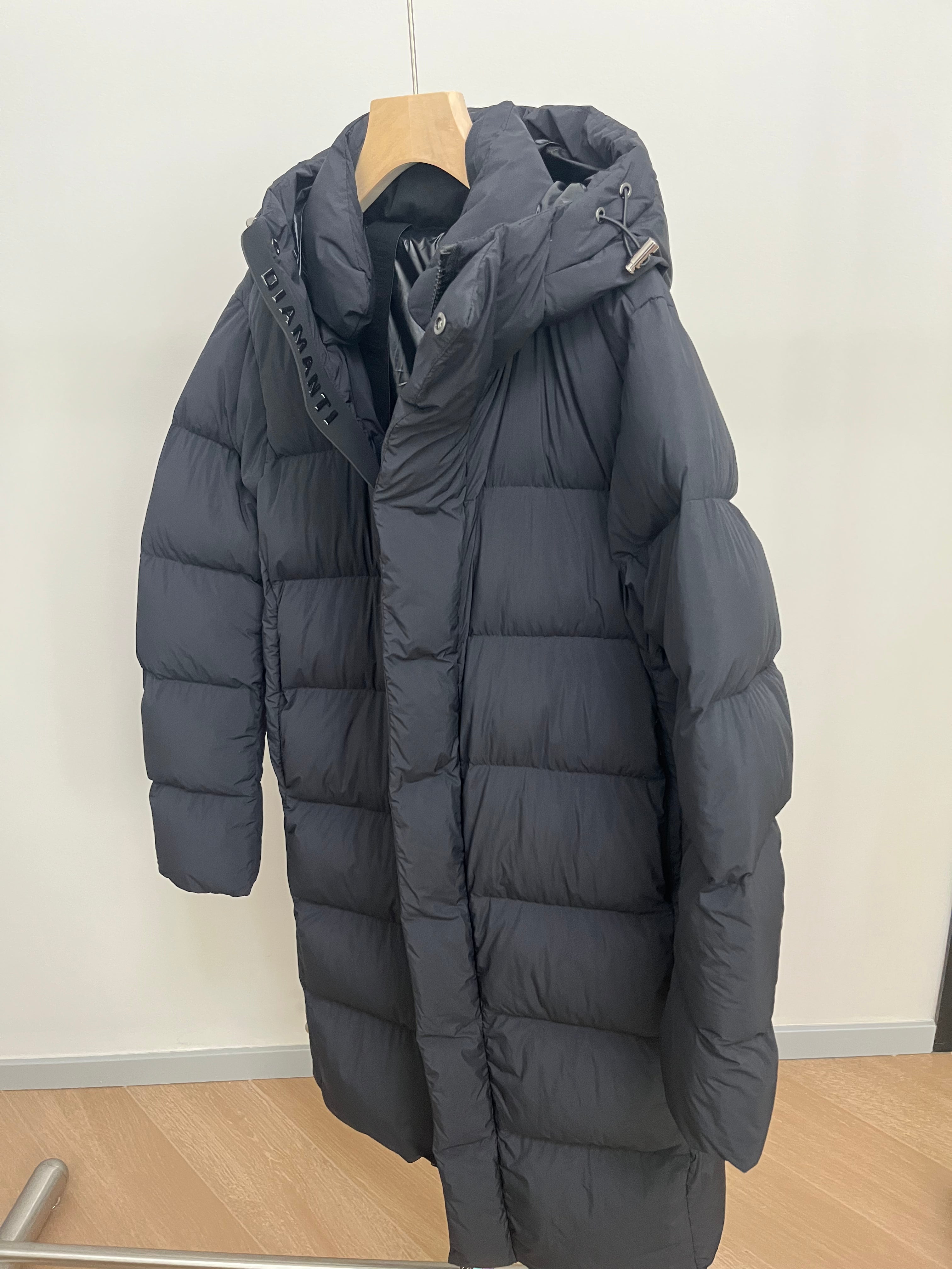 Winter Long Duck Down Jacket With 7 horizontal baffles Hooded Warm Puffy Unisex Black White Grey Easy Clean 850FP model 2360