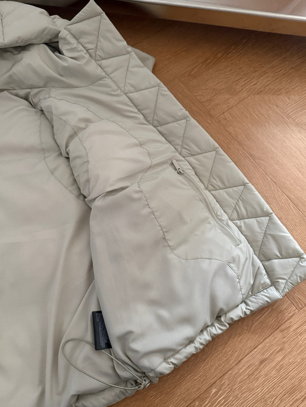 Winter Wund Puff Duck Down Four-Grid Vest Down Jacket Puff Hooded Short Coat for Women