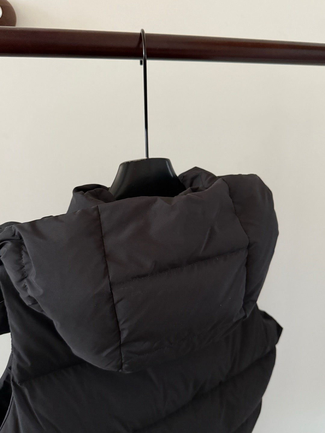 Winter Wund Puff Duck Down Four-Grid Vest Down Jacket Puff Hooded Short Coat for Women
