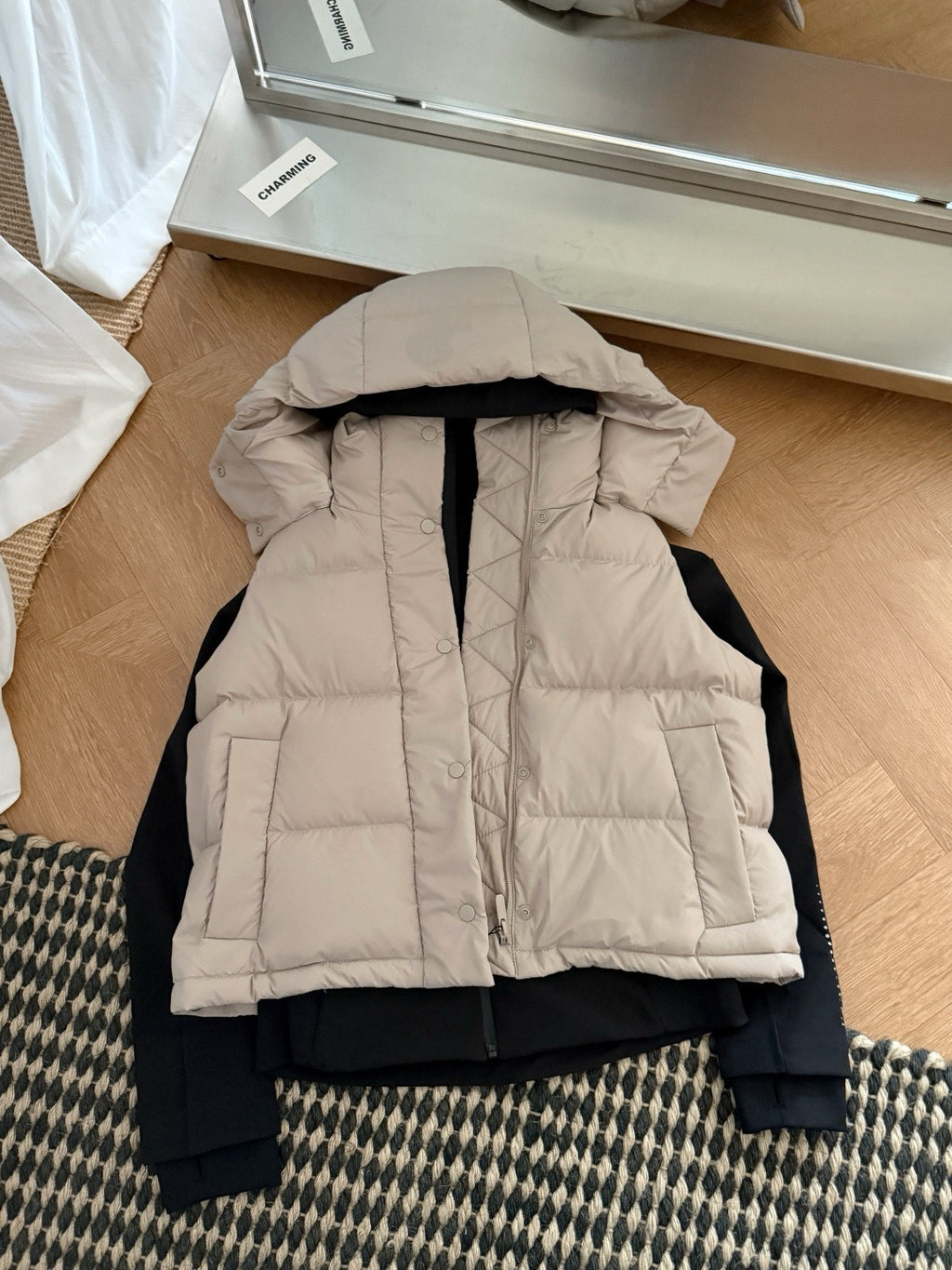 Winter Wund Puff Duck Down Four-Grid Vest Down Jacket Puff Hooded Short Coat for Women