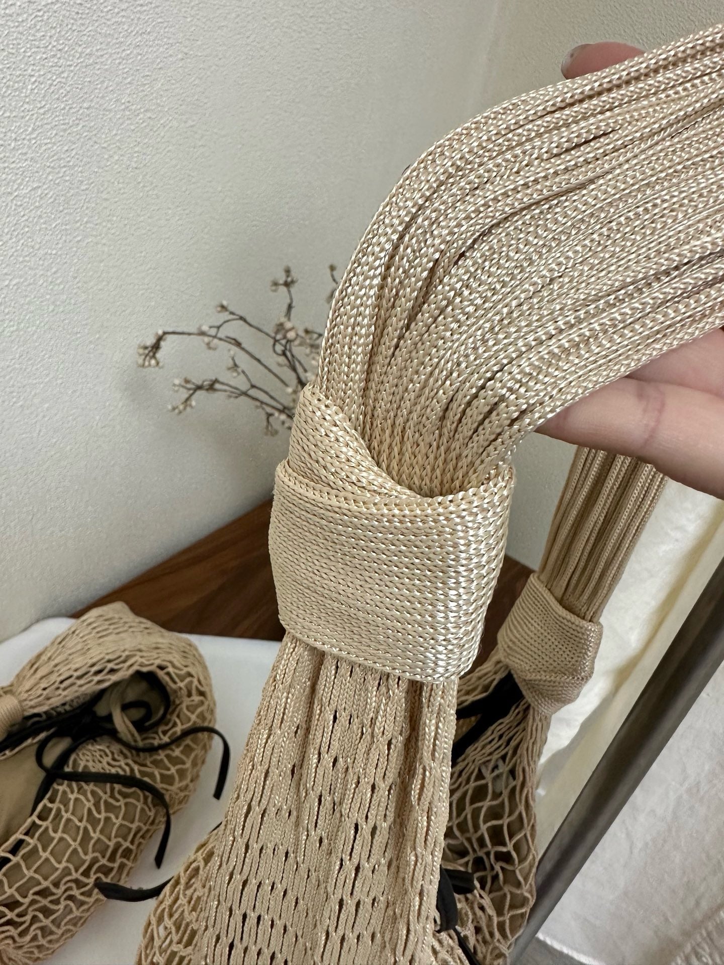 Elegant Beige Woven Mesh Tote Bag For Women Lightweight Shoulder Crossbody