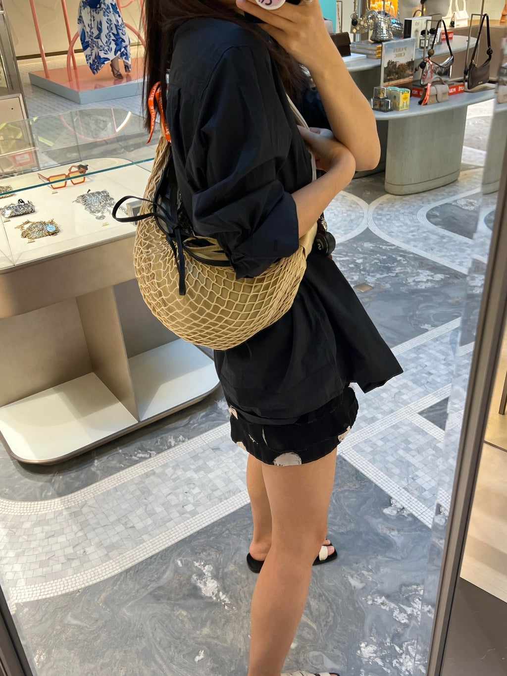 Elegant Beige Woven Mesh Tote Bag For Women Lightweight Shoulder Crossbody