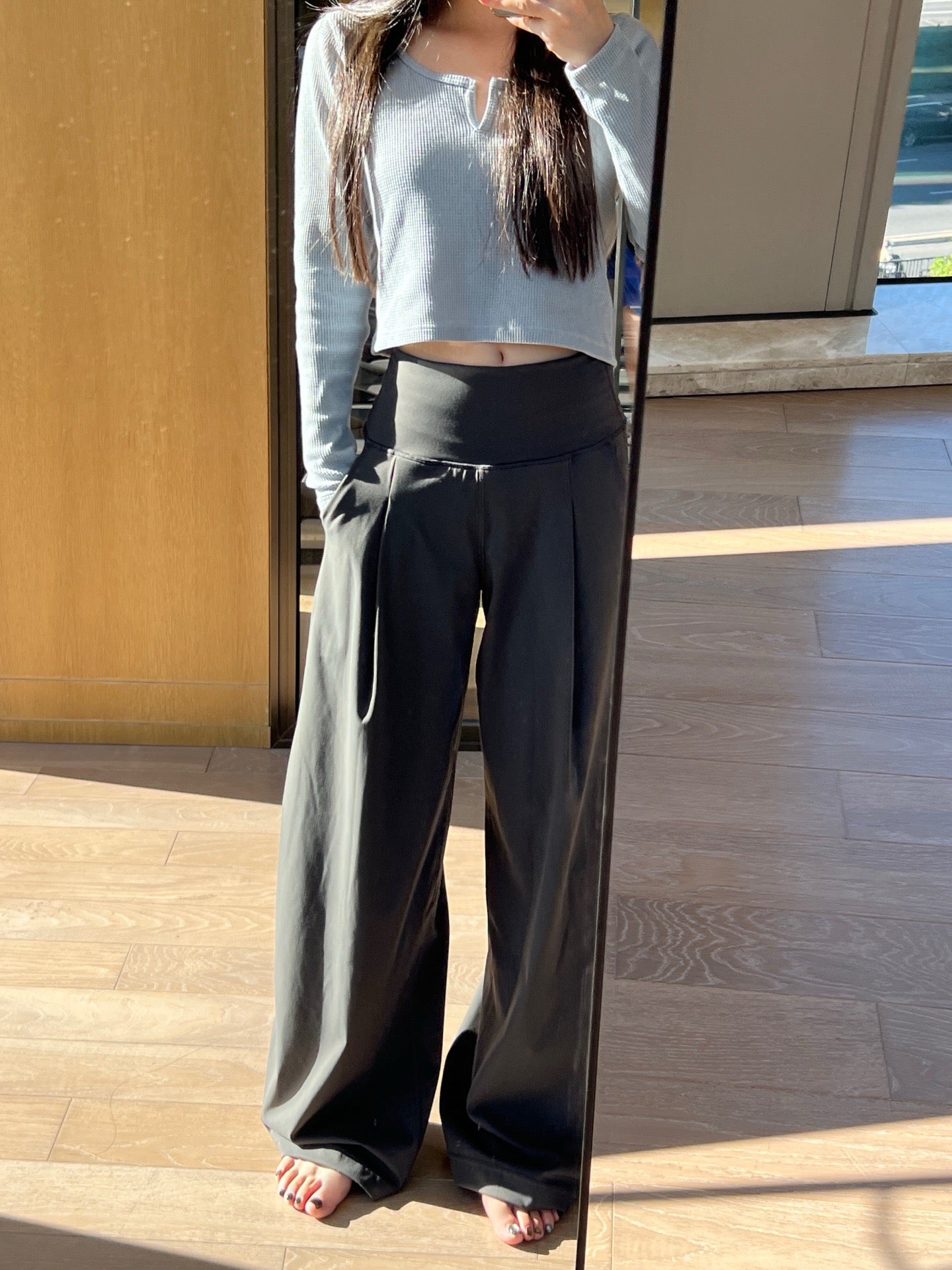 High Waisted Wide Leg Yoga Pants for Women Lycra Fabric Lounge Pants with Pockets Tummy Control & Butt Lifting Yoga Trousers