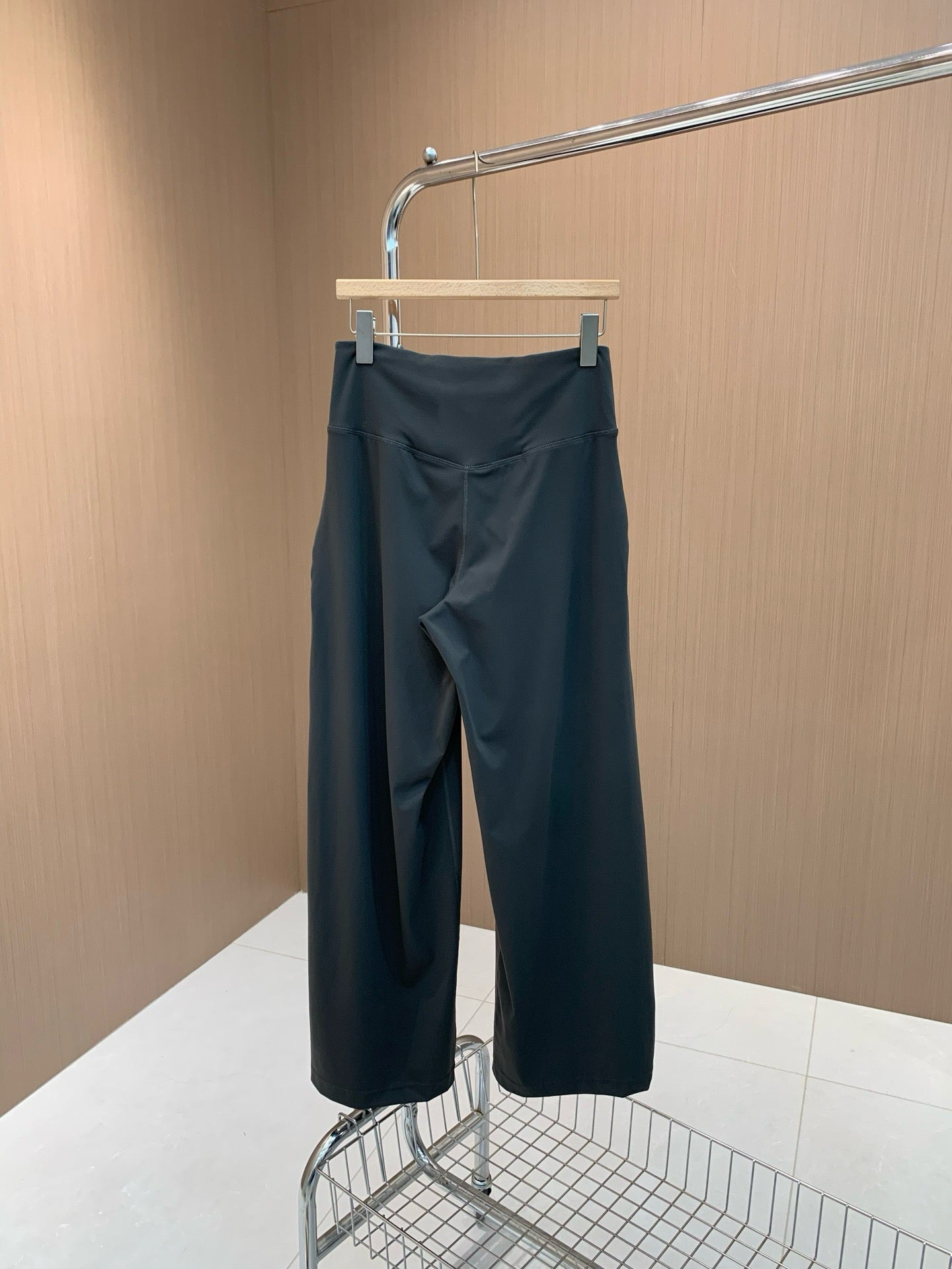 High Waisted Wide Leg Yoga Pants for Women Lycra Fabric Lounge Pants with Pockets Tummy Control & Butt Lifting Yoga Trousers
