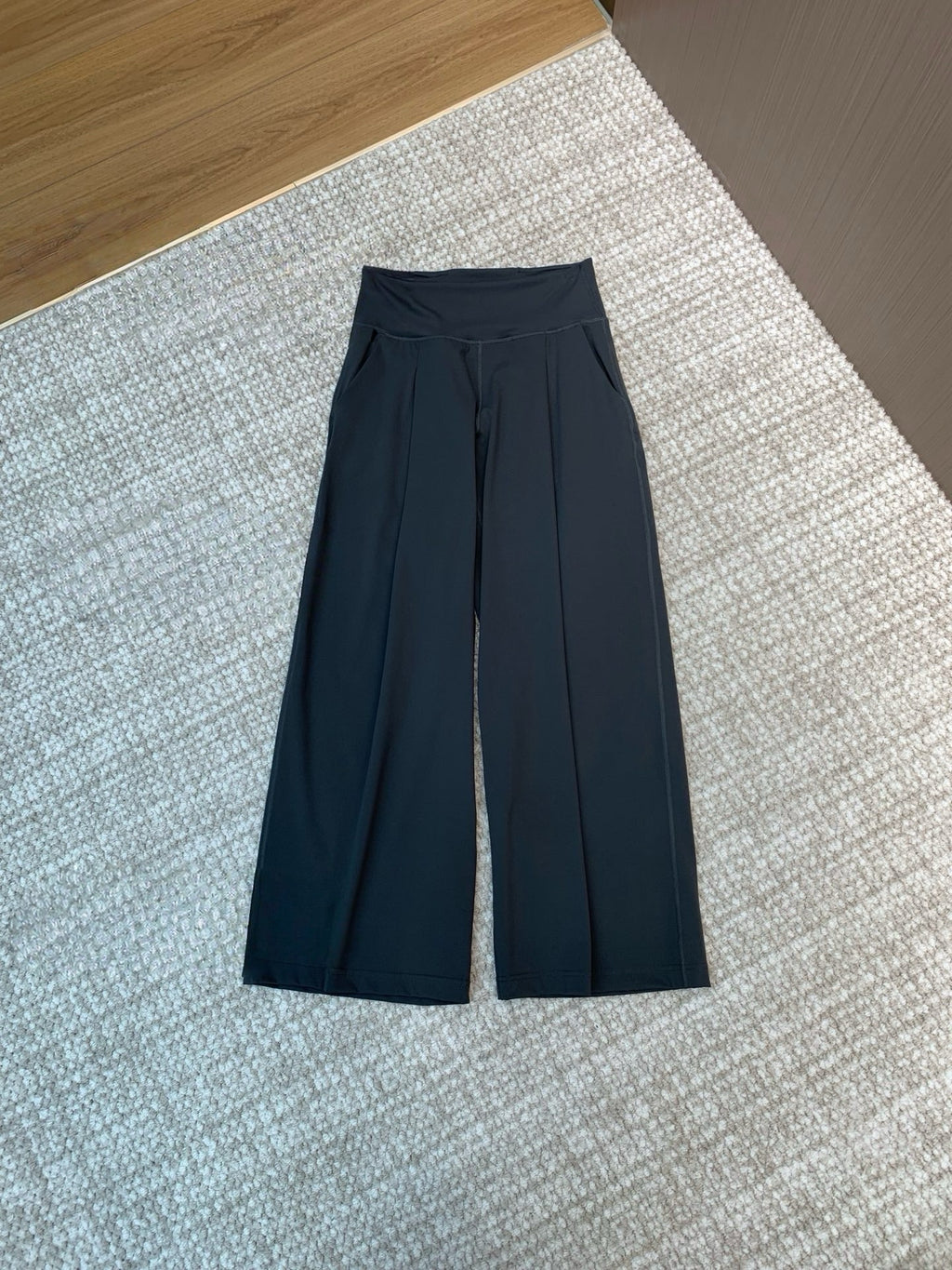 High Waisted Wide Leg Yoga Pants for Women Lycra Fabric Lounge Pants with Pockets Tummy Control & Butt Lifting Yoga Trousers