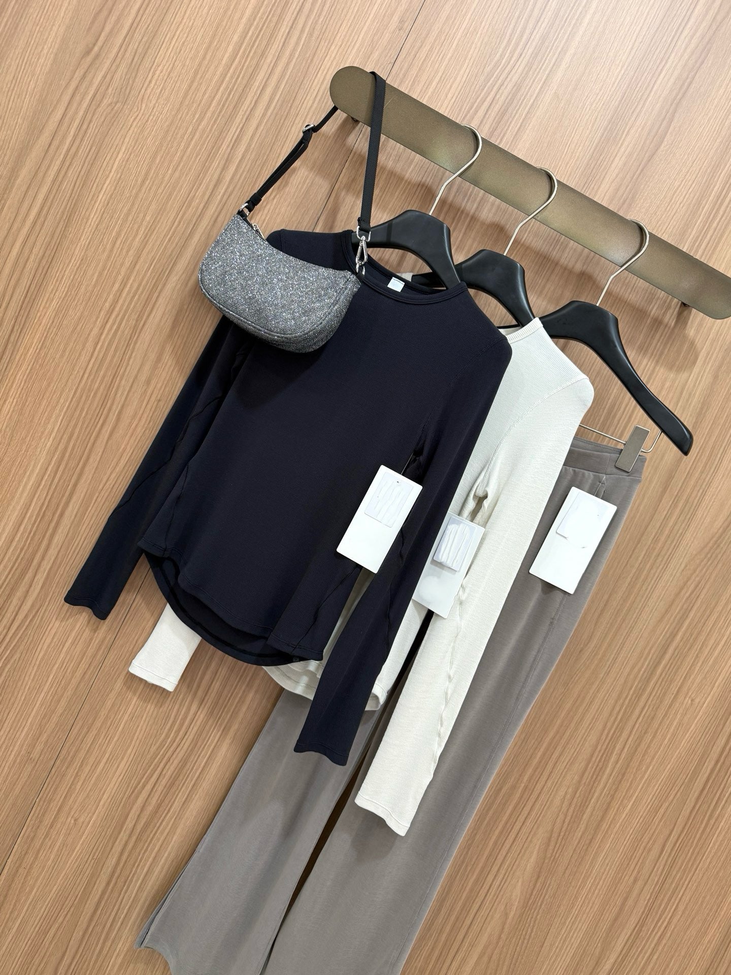 Women's Tencel Modal Long Sleeve Top Soft Breathable Casual All-Season Slim Fit