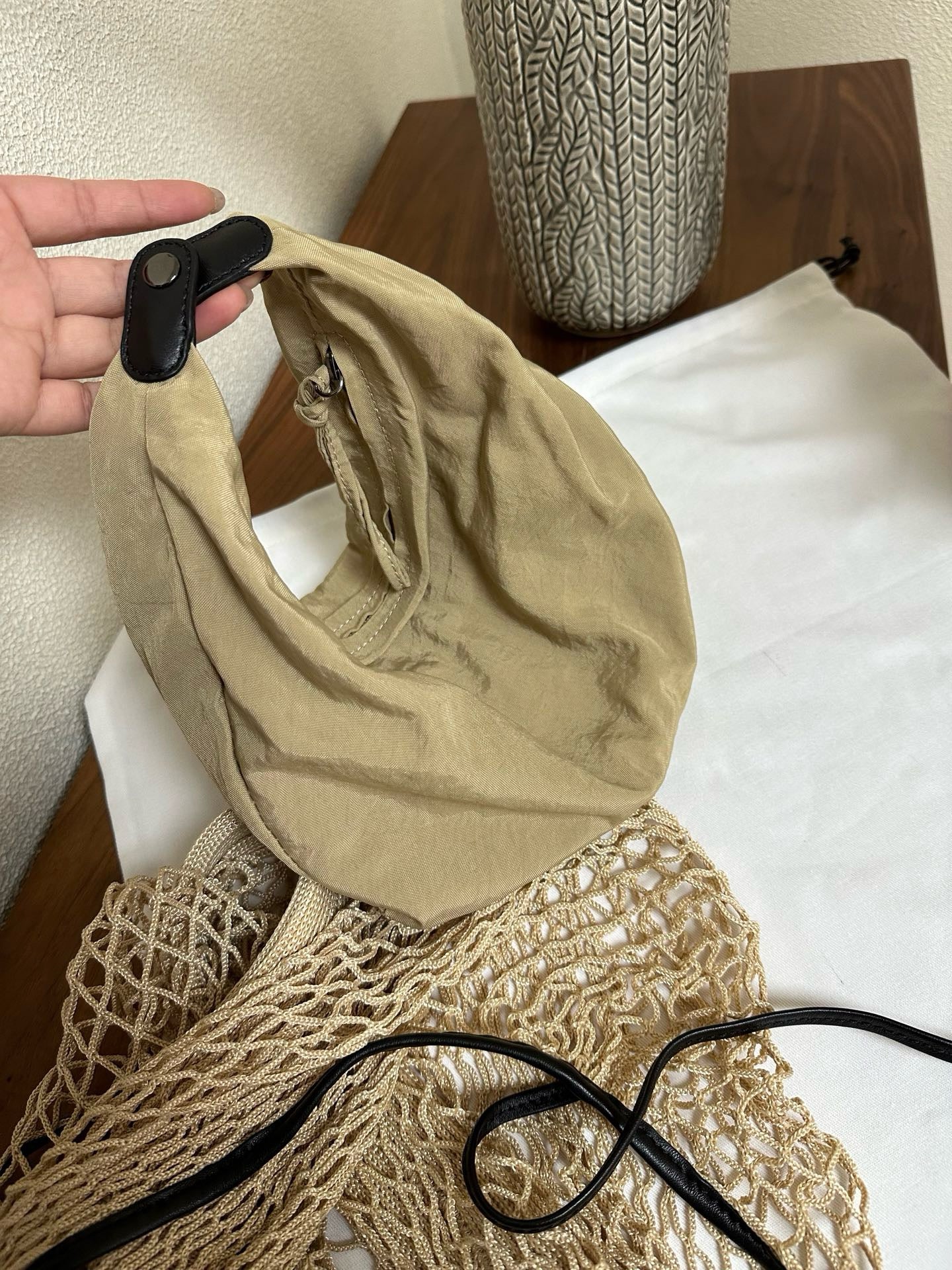 Elegant Beige Woven Mesh Tote Bag For Women Lightweight Shoulder Crossbody