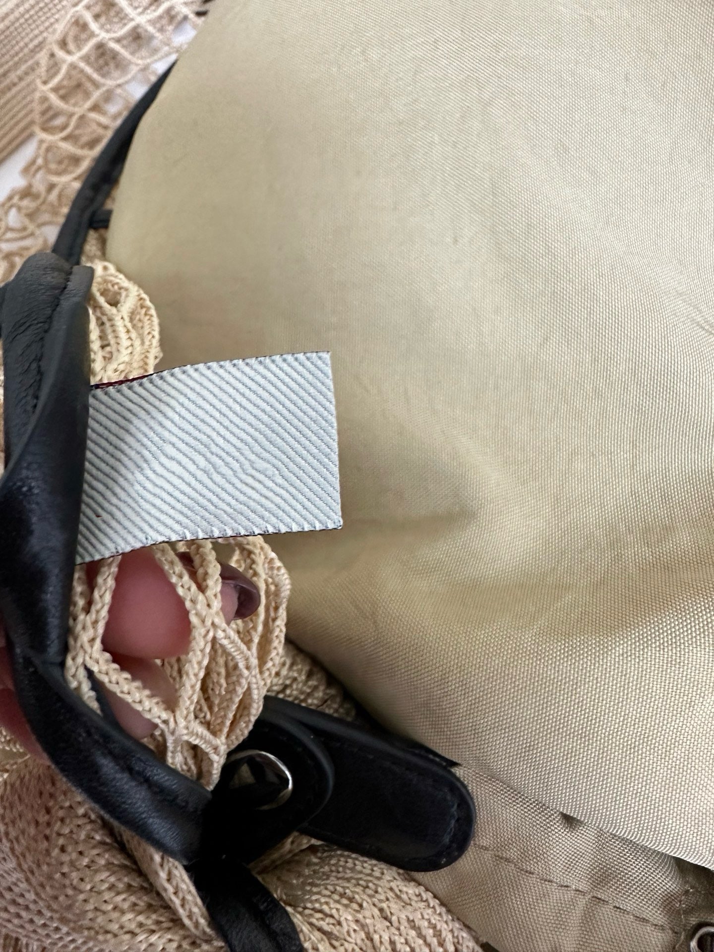 Elegant Beige Woven Mesh Tote Bag For Women Lightweight Shoulder Crossbody
