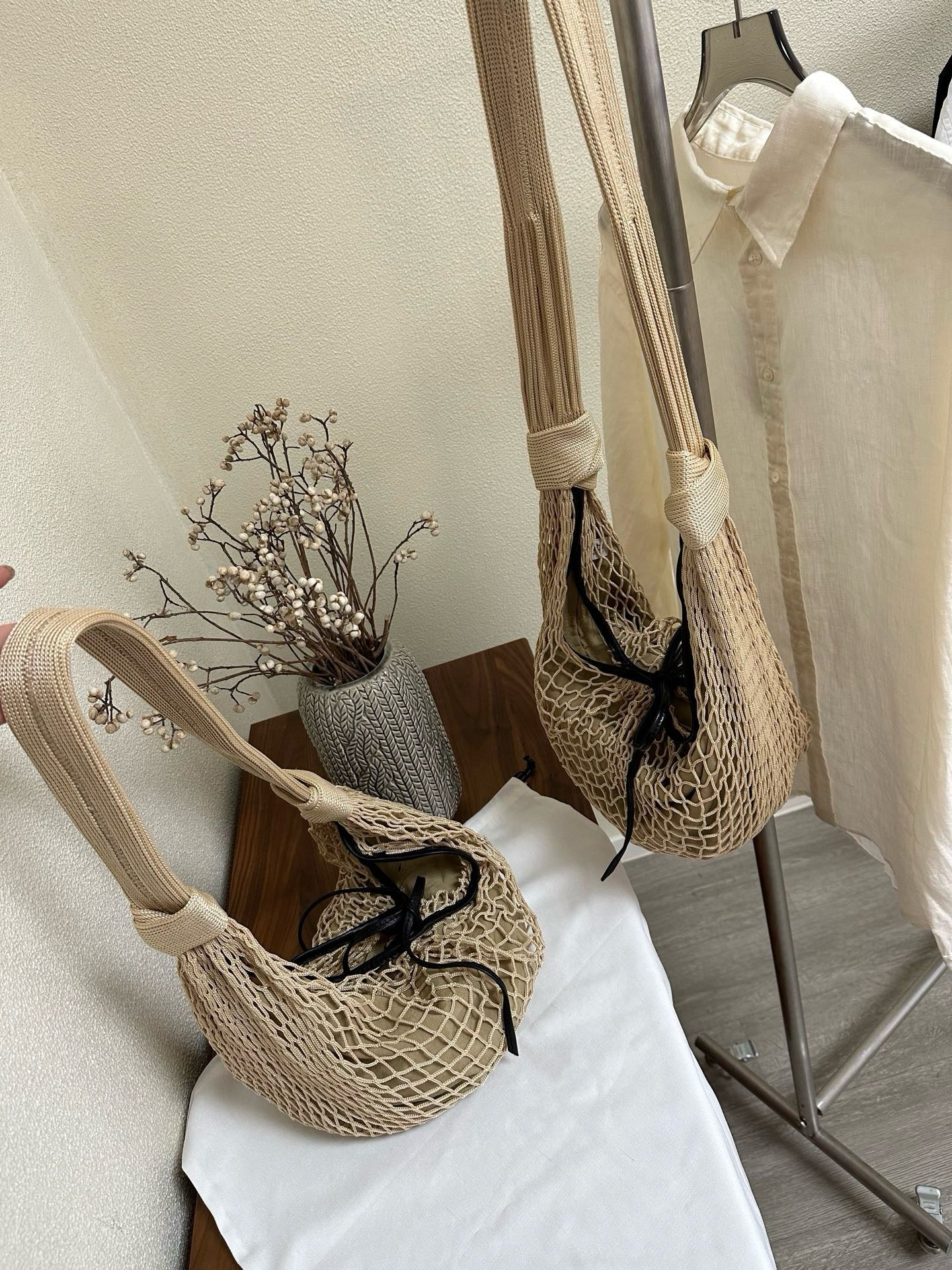 Elegant Beige Woven Mesh Tote Bag For Women Lightweight Shoulder Crossbody