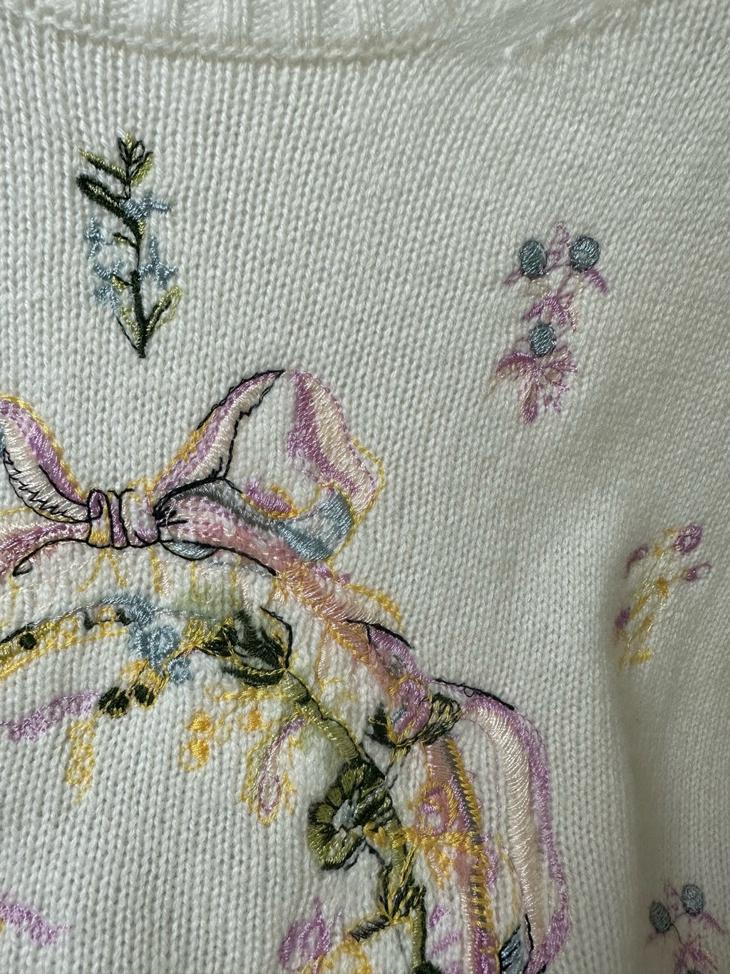 Artisanal Floral Embroidery Cashmere Set: Long/Short Sleeve Knit Top + Classic White Straight-Leg Jeans - Premium 97% Cashmere & 100% Cotton
