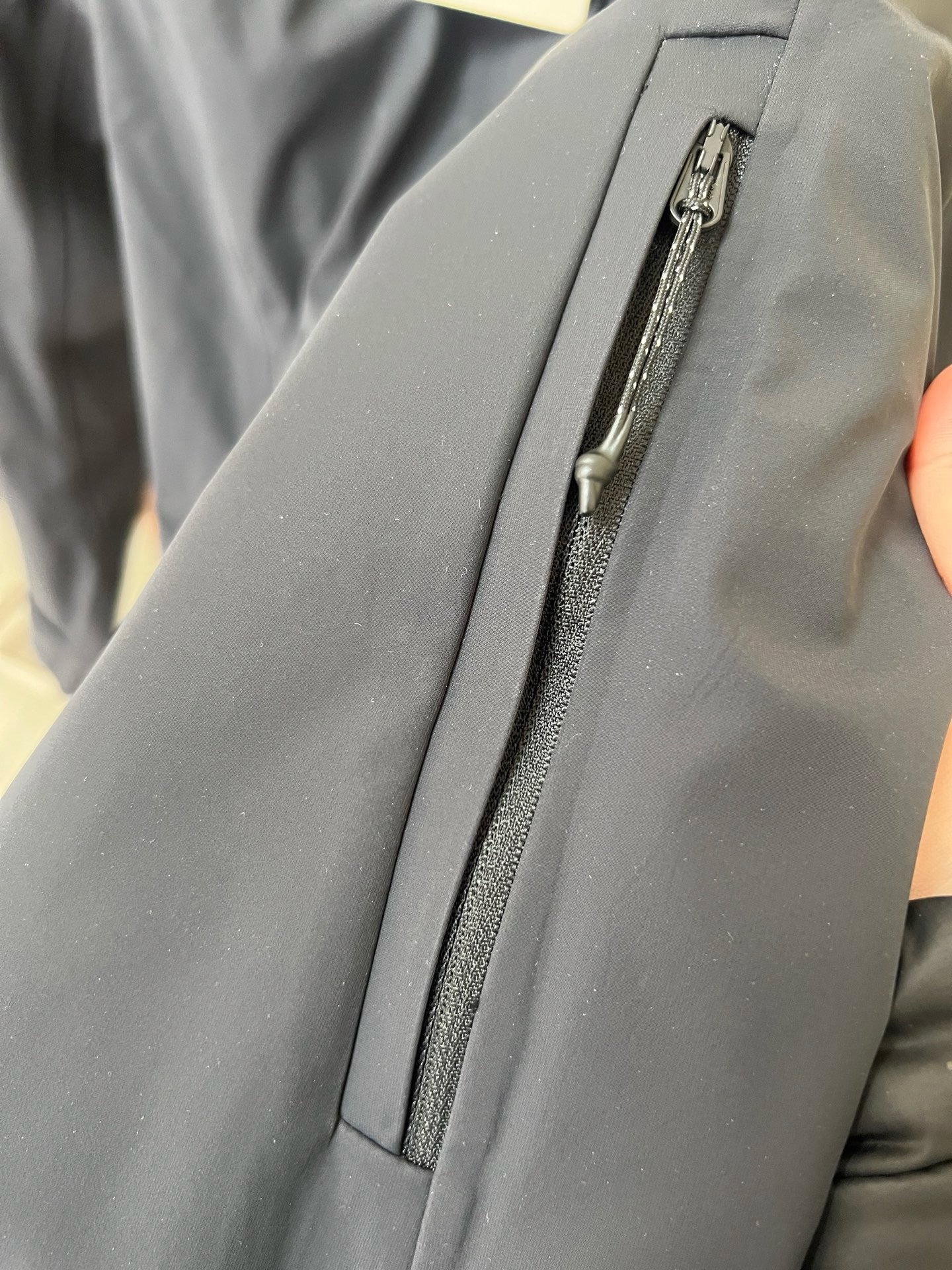 Women's Waterproof Softshell Jacket - Professional Windproof Hooded Windbreaker - Full Taped Seams &amp; 3D Logo Techwear Shell - Breathable Spring Outdoor Coat