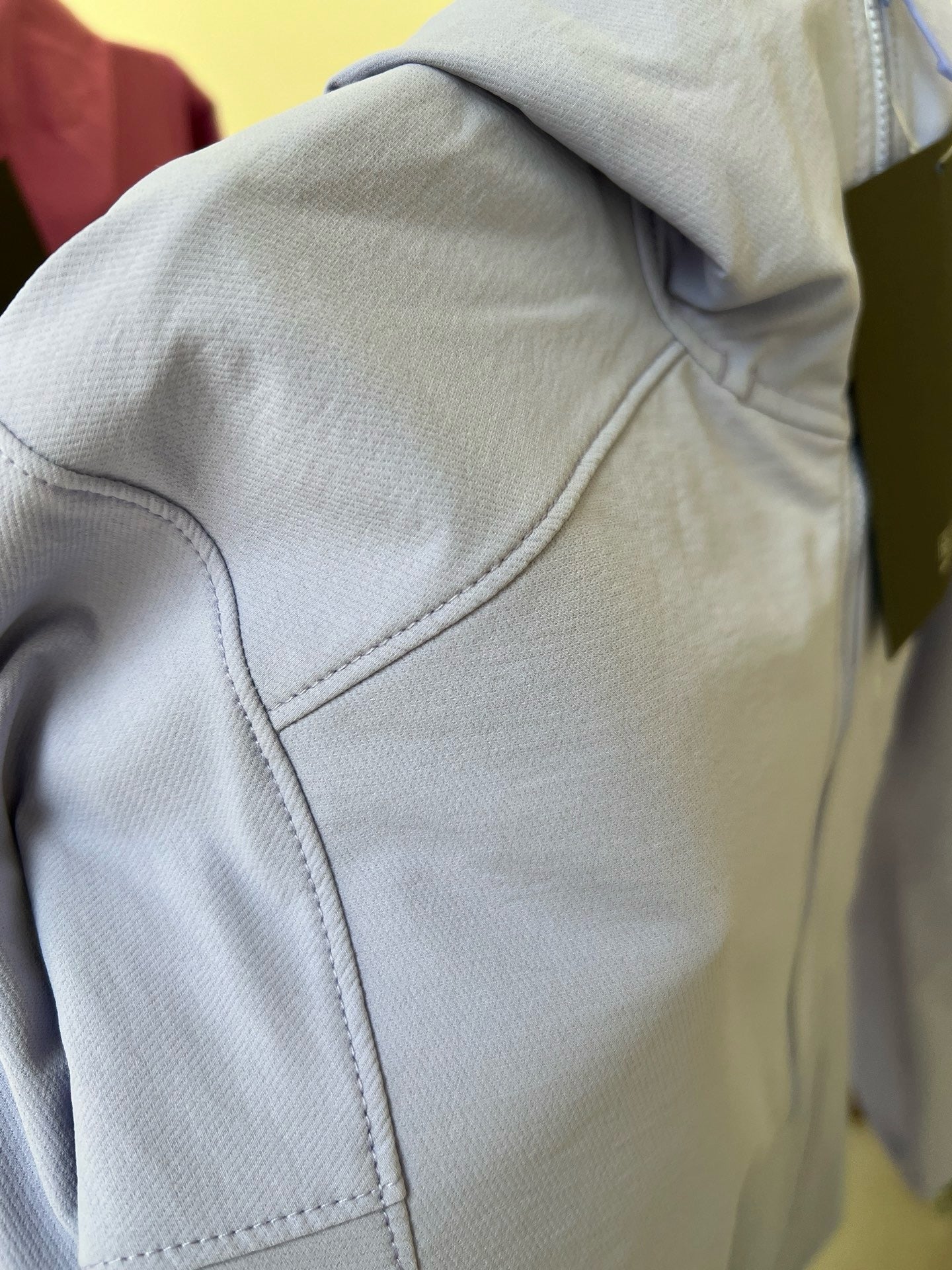 Premium Women's Hoody Softshell Jacket - Custom Windproof & Water-Resistant Outdoor Shell - Slim Fit Tactical Hiking Jacket