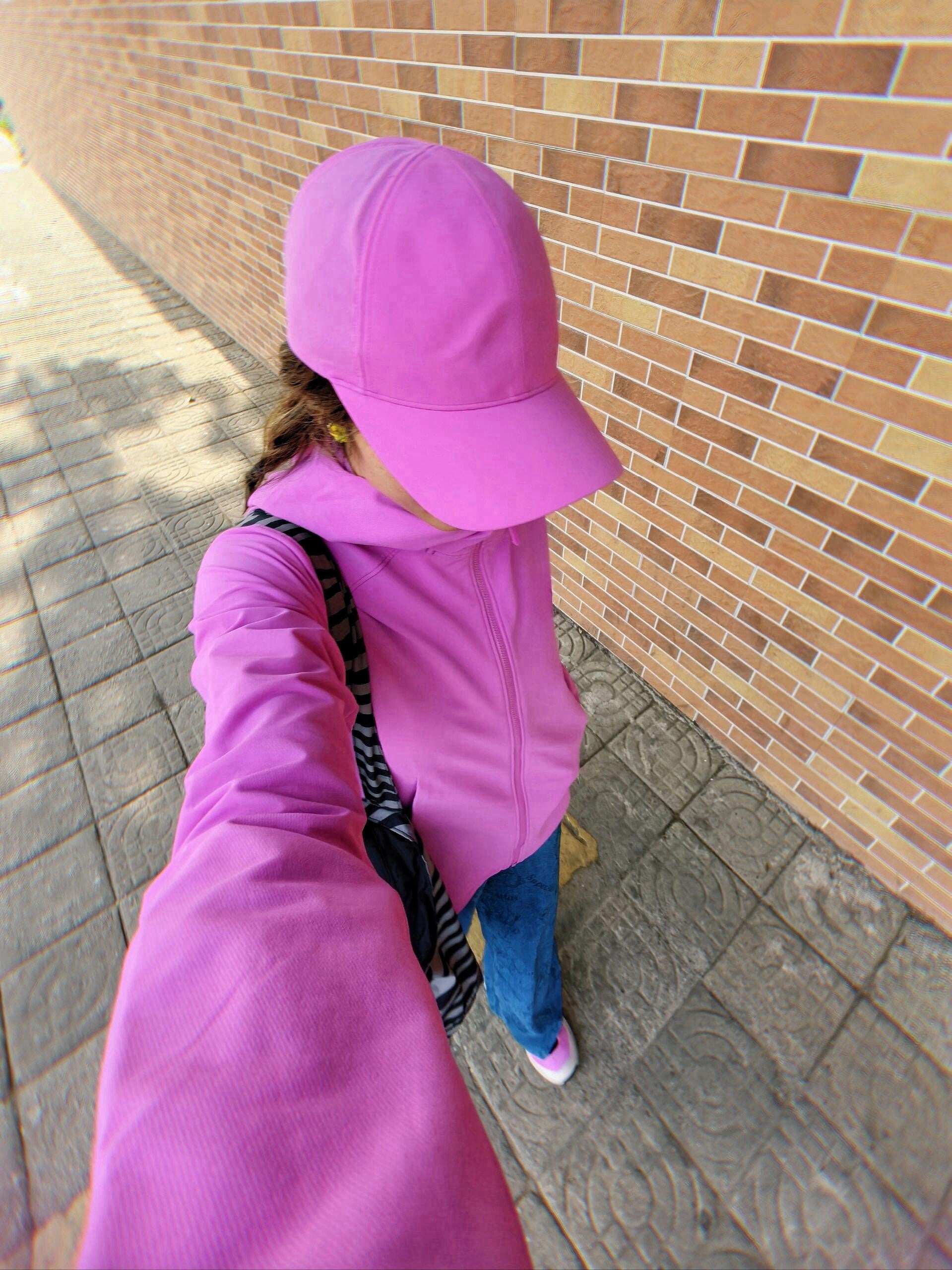 Premium Women's Hoody Softshell Jacket - Custom Windproof & Water-Resistant Outdoor Shell - Slim Fit Tactical Hiking Jacket