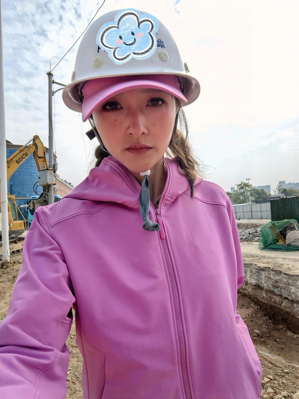 Premium Women's Hoody Softshell Jacket - Custom Windproof & Water-Resistant Outdoor Shell - Slim Fit Tactical Hiking Jacket