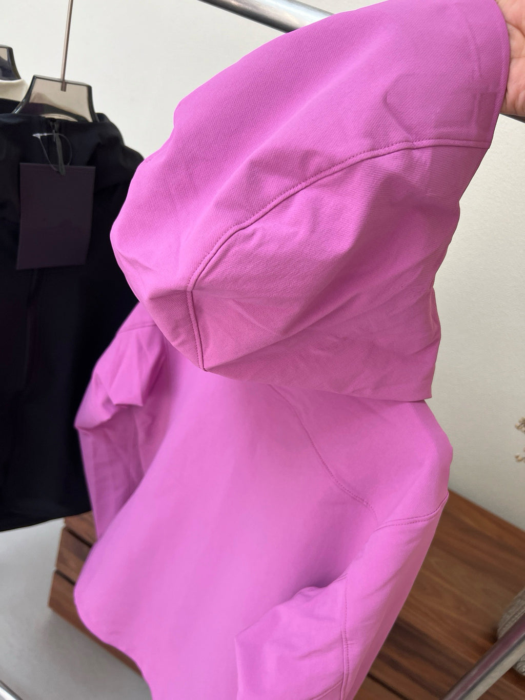 Premium Women's Hoody Softshell Jacket - Custom Windproof & Water-Resistant Outdoor Shell - Slim Fit Tactical Hiking Jacket