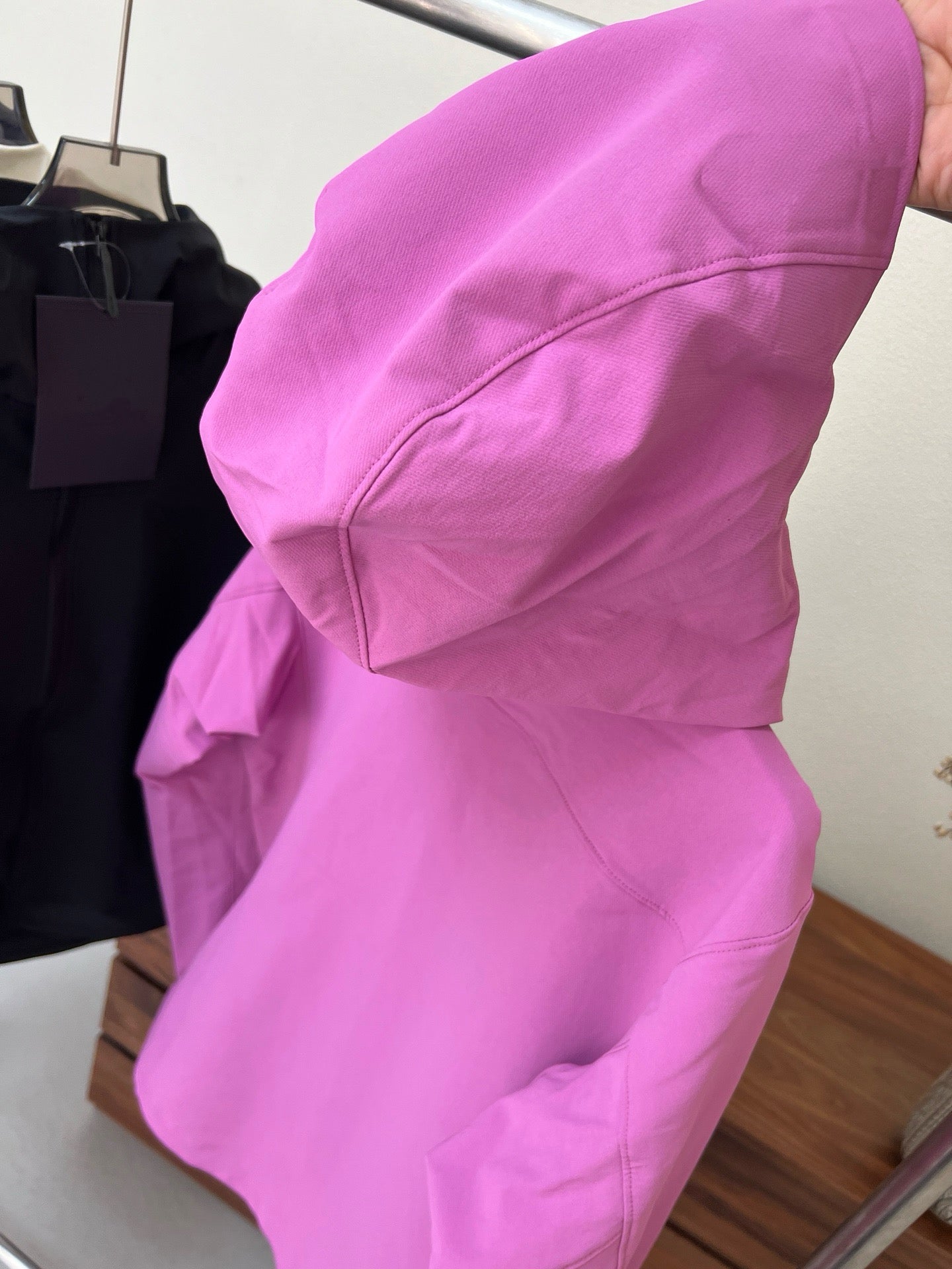 Premium Women's Hoody Softshell Jacket - Custom Windproof & Water-Resistant Outdoor Shell - Slim Fit Tactical Hiking Jacket