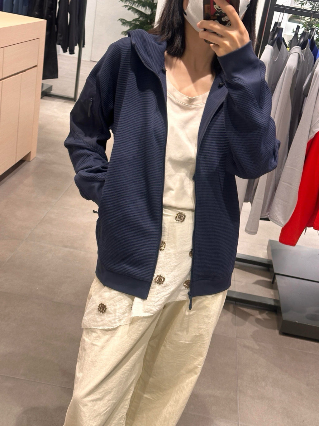 Waffle Knit Hooded Jacket - Unisex Breathable Mid-Layer Hoodie with Zippered Sleeve Pocket &amp; Embroidered Logo - Lightweight Outdoor Performance Gear