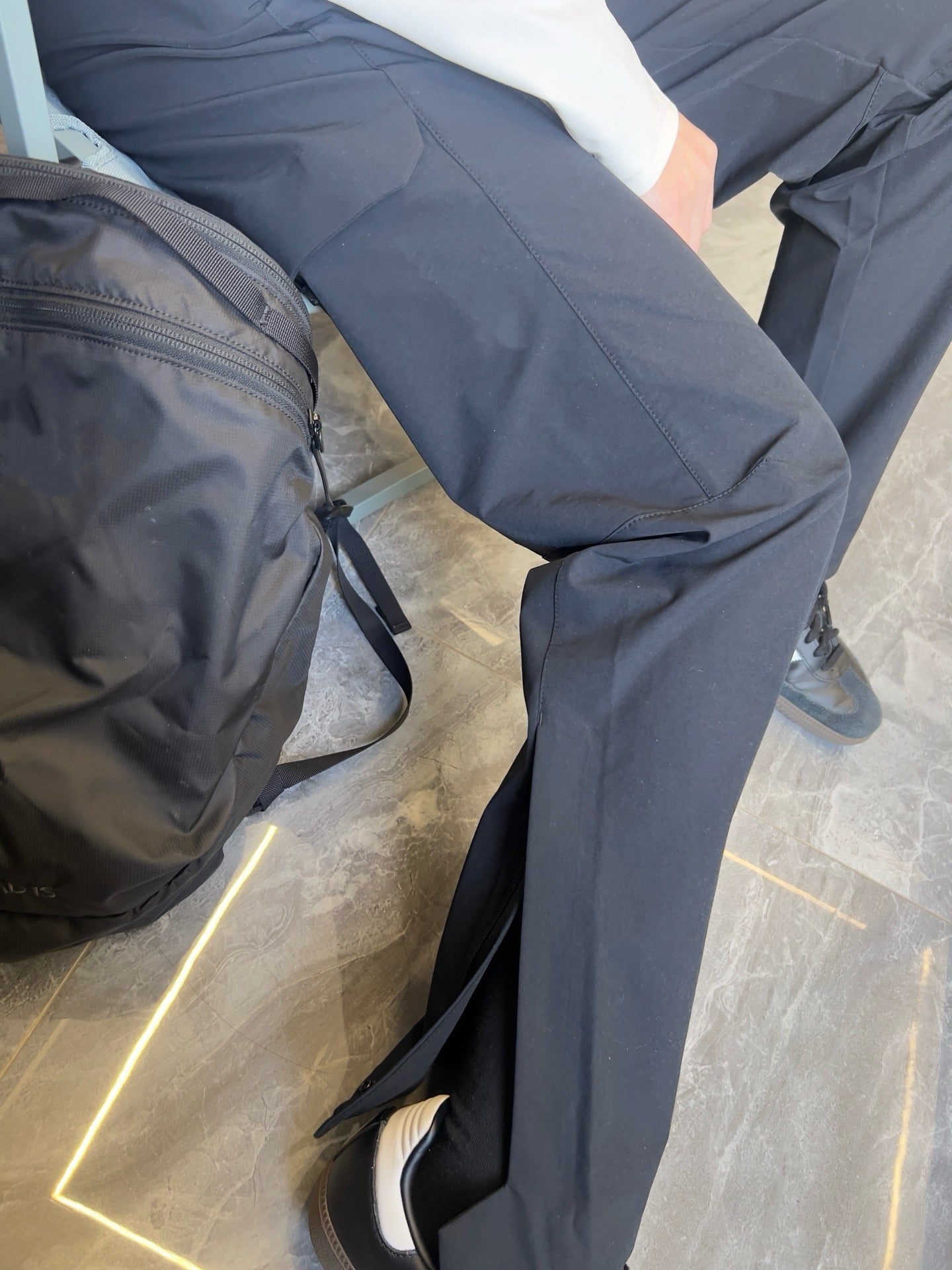 Women's Pant Lightweight Softshell Trousers - Breathable Quick-Dry Hiking Pants with Zippered Cuffs - Water-Resistant Outdoor Trekking Gear