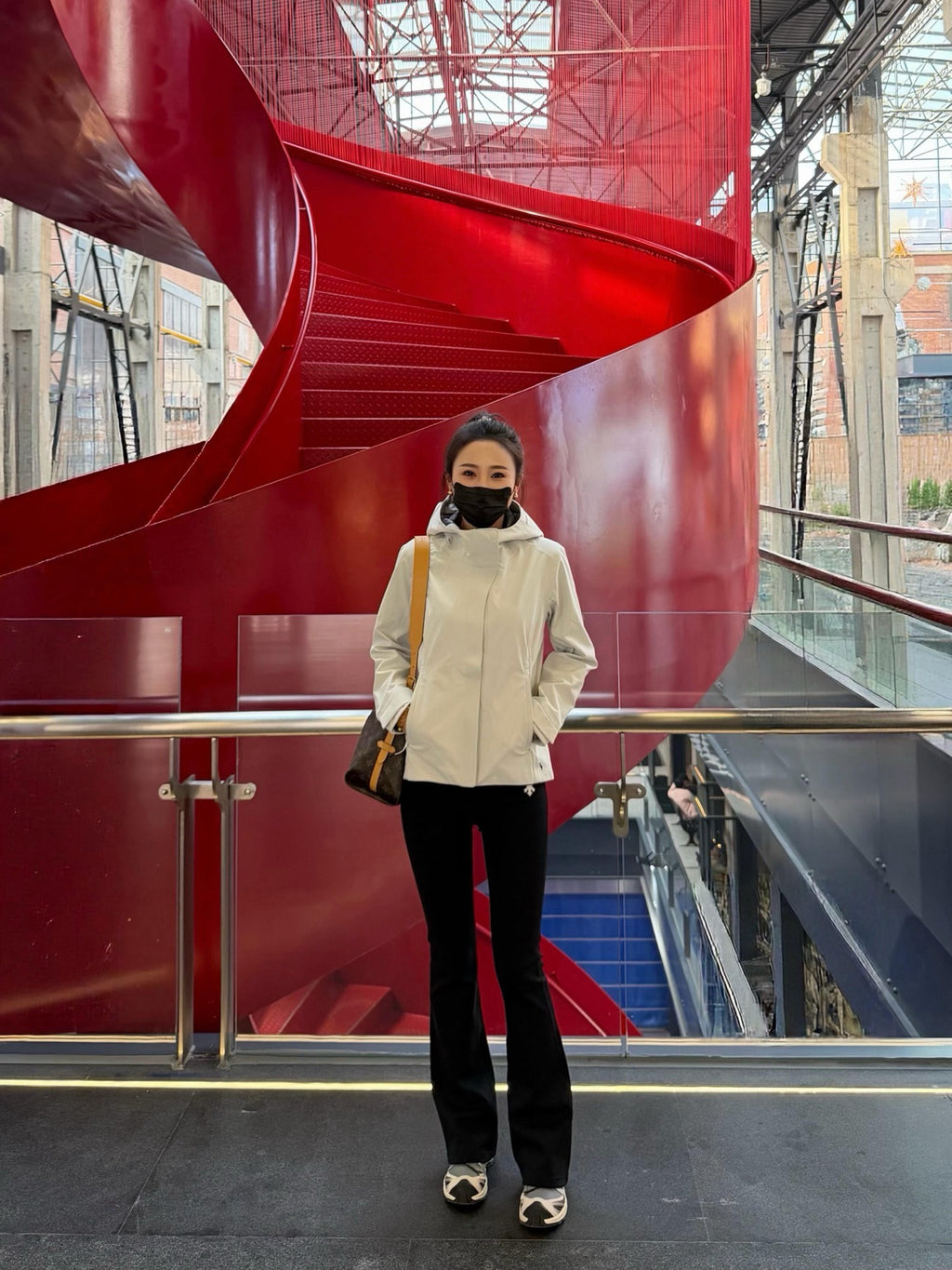 Women's Waterproof Softshell Jacket - Professional Windproof Hooded Windbreaker - Full Taped Seams &amp; 3D Logo Techwear Shell - Breathable Spring Outdoor Coat