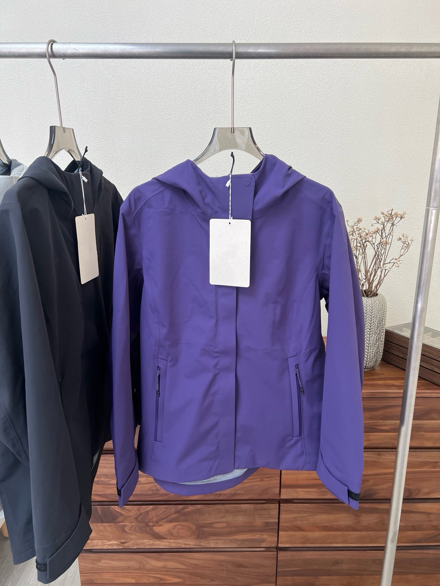 Women's Waterproof Softshell Jacket - Professional Windproof Hooded Windbreaker - Full Taped Seams &amp; 3D Logo Techwear Shell - Breathable Spring Outdoor Coat