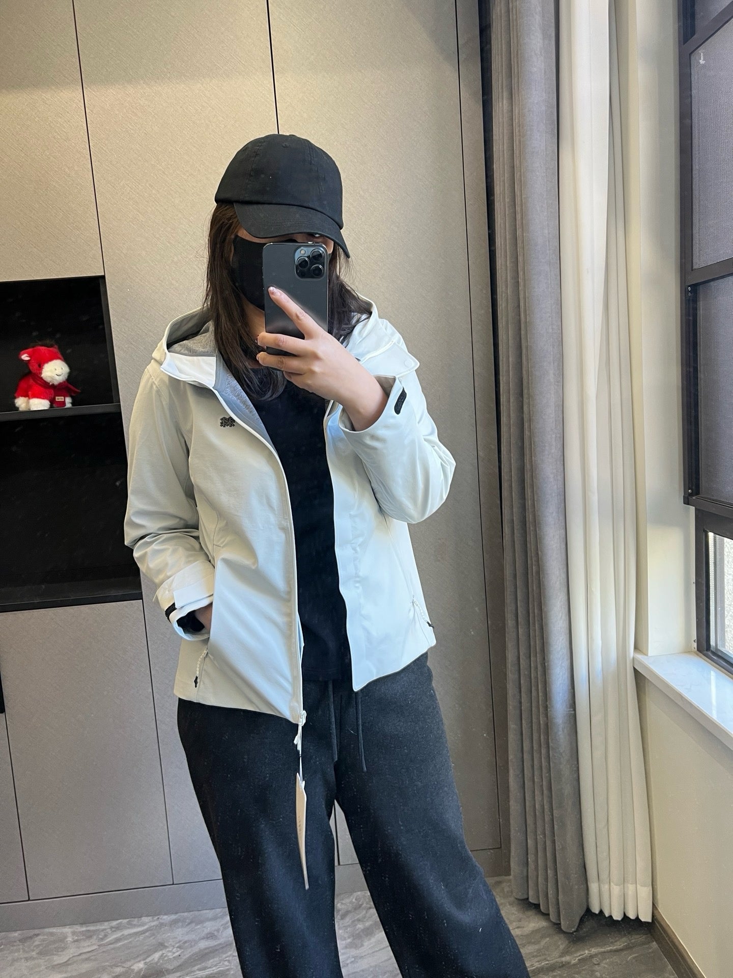 Women's Waterproof Softshell Jacket - Professional Windproof Hooded Windbreaker - Full Taped Seams &amp; 3D Logo Techwear Shell - Breathable Spring Outdoor Coat