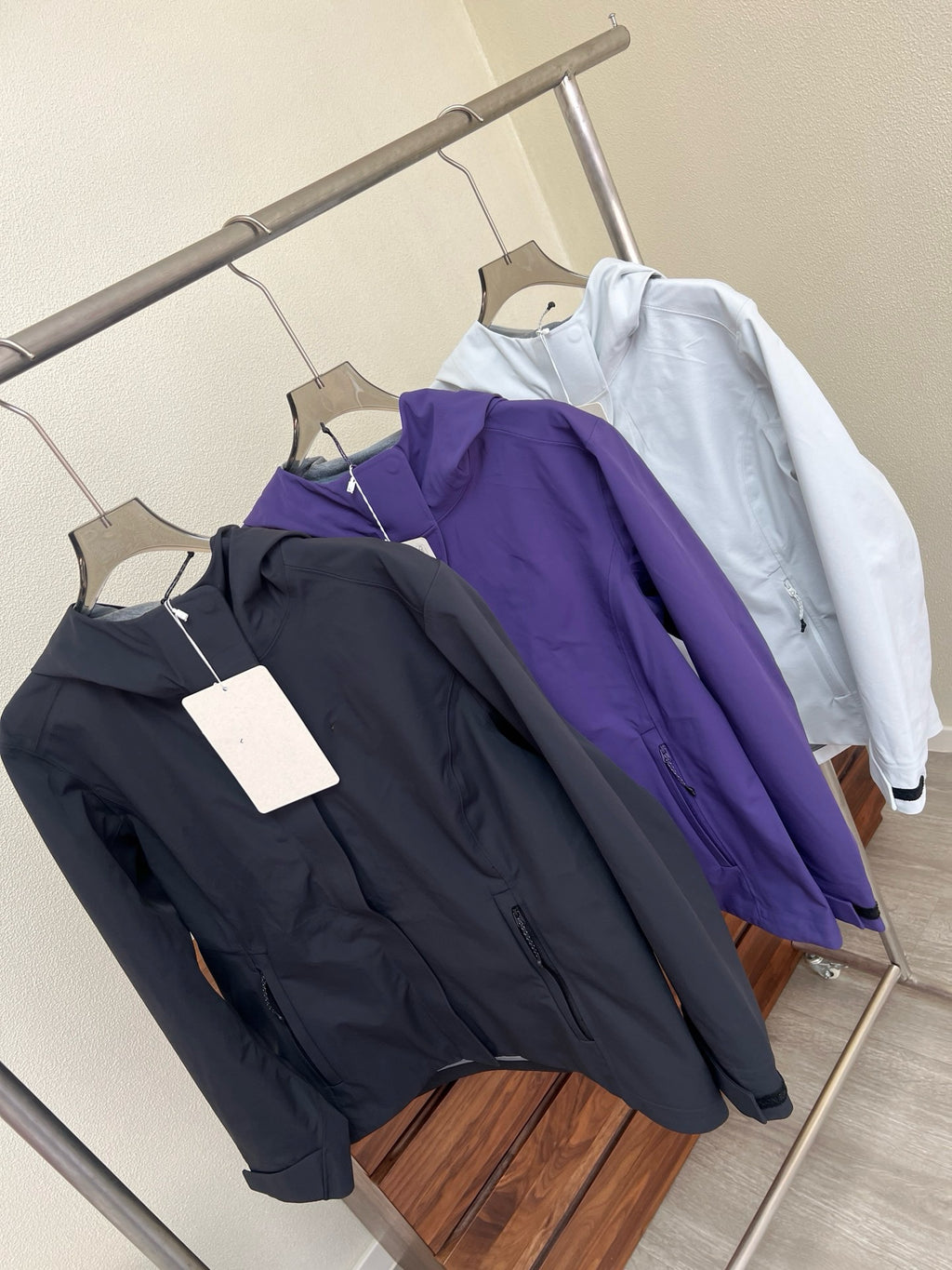 Women's Waterproof Softshell Jacket - Professional Windproof Hooded Windbreaker - Full Taped Seams &amp; 3D Logo Techwear Shell - Breathable Spring Outdoor Coat