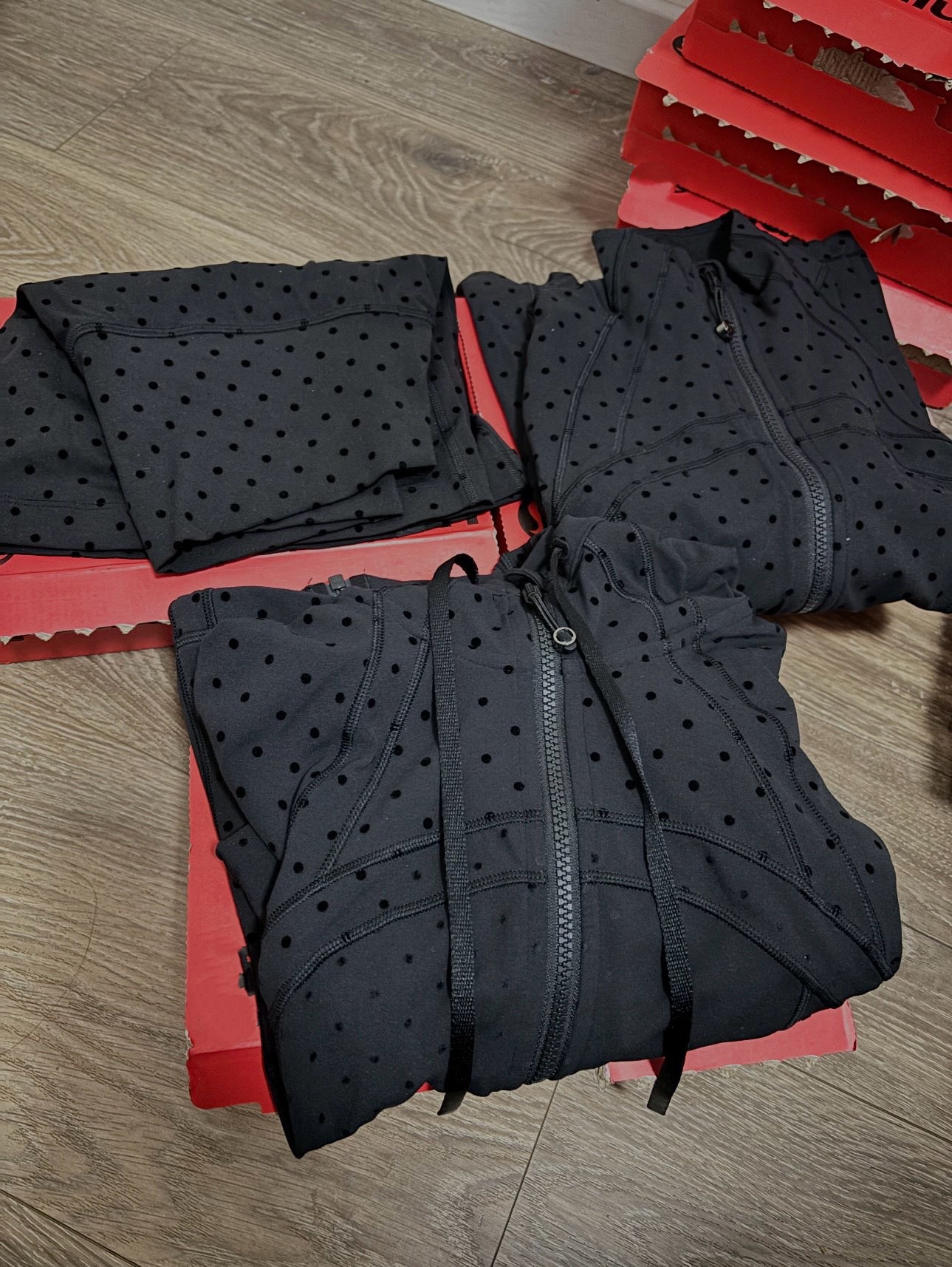 Women's Fitted Yoga Jacket Leggings Tank Top Flared Pants Skirt  Hooded JacketBlack Polka Dot Stretchy Breathable Activewear