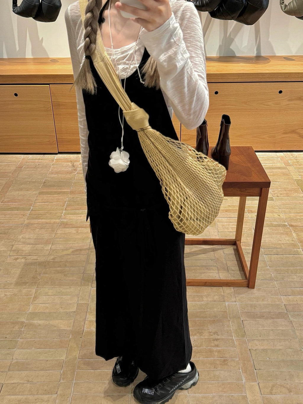 Elegant Beige Woven Mesh Tote Bag For Women Lightweight Shoulder Crossbody