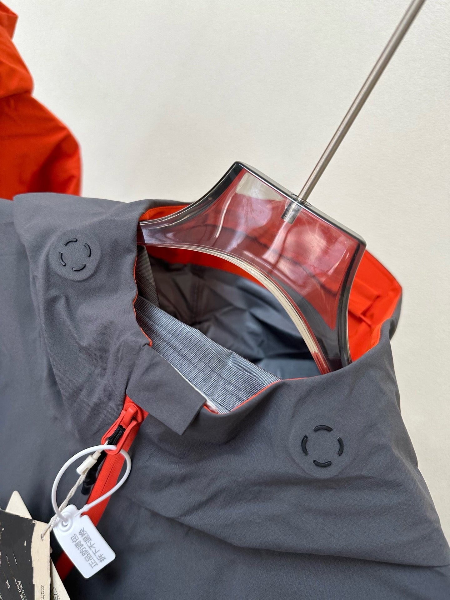 GORE-TEX Waterproof Windbreaker - Unisex Ultra-Light Shell Jacket - Full Taped Seams & YKK Zippers - Breathable Outdoor Techwear for Spring/Autumn