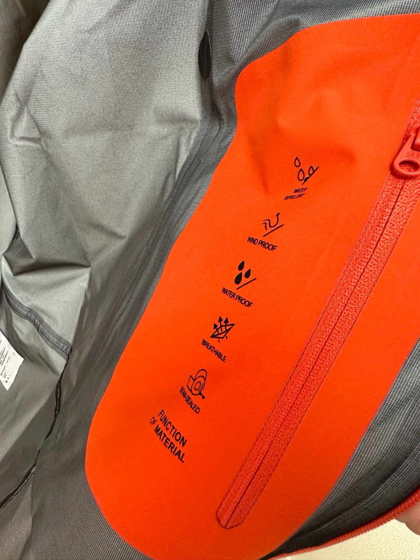 GORE-TEX Waterproof Windbreaker - Unisex Ultra-Light Shell Jacket - Full Taped Seams & YKK Zippers - Breathable Outdoor Techwear for Spring/Autumn