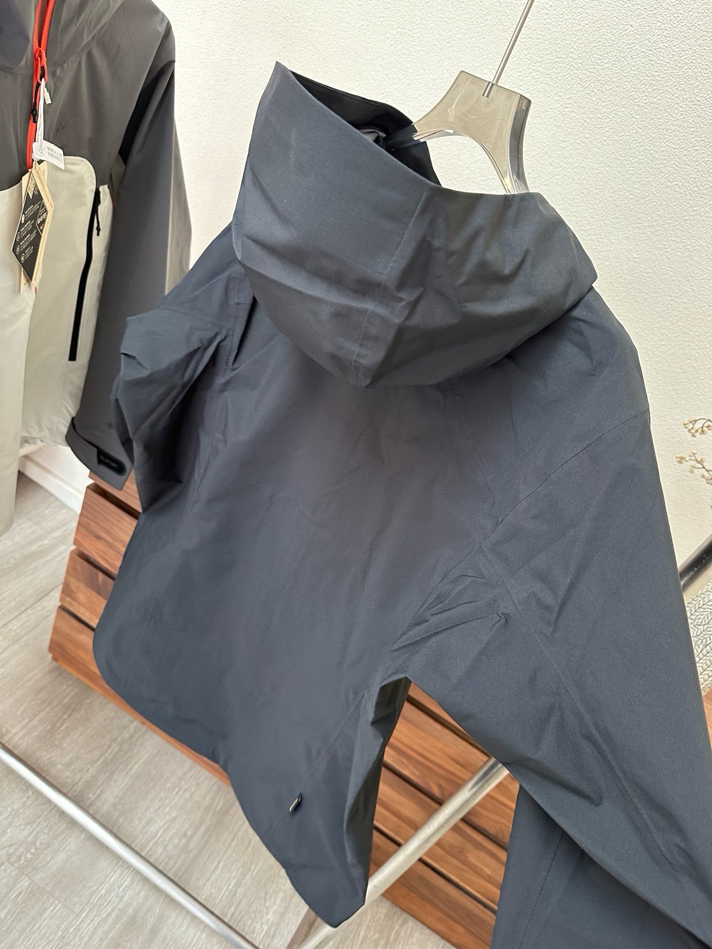 GORE-TEX Waterproof Windbreaker - Unisex Ultra-Light Shell Jacket - Full Taped Seams & YKK Zippers - Breathable Outdoor Techwear for Spring/Autumn